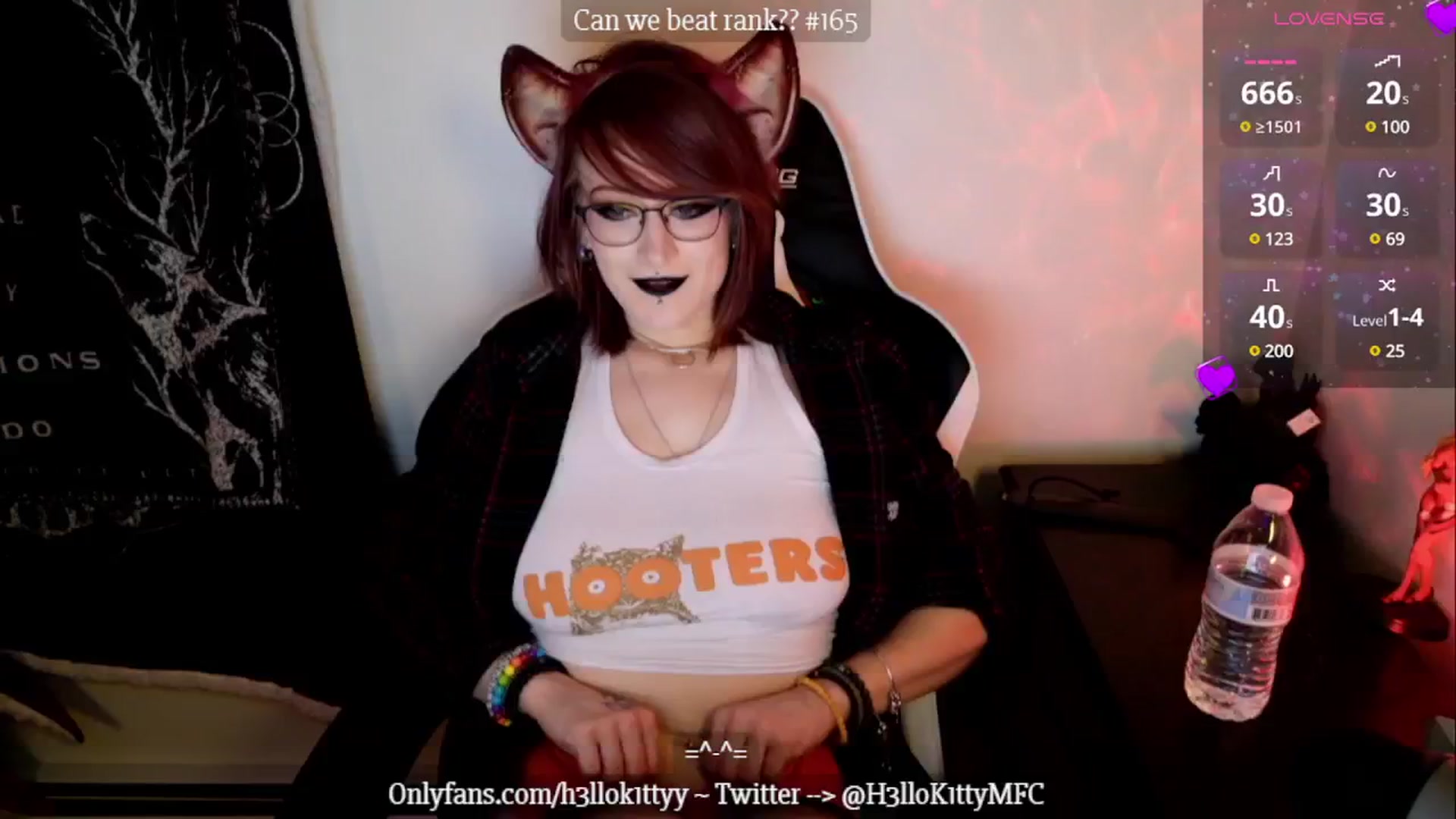 Gallery image thumbnail from H3llok1tty's myfreecams stream on, 01/20/2025, 11:13 image 15 of 20