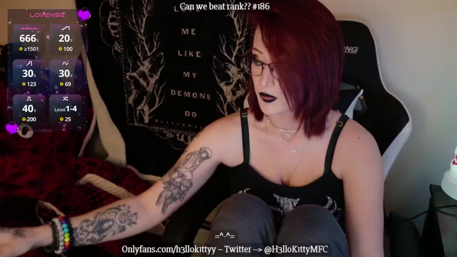 Gallery image thumbnail from H3llok1tty's myfreecams stream on, 01/23/2025, 08:51 image 9 of 20