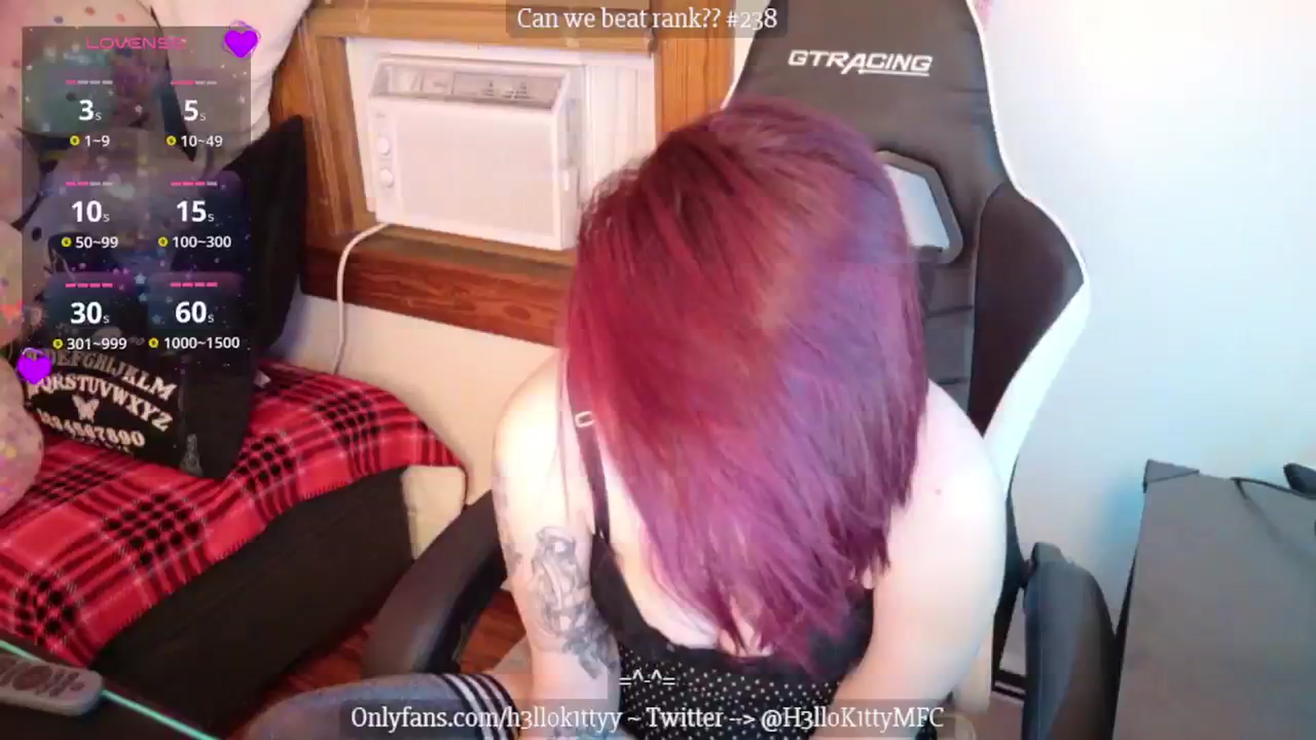 Gallery image thumbnail from H3llok1tty's myfreecams stream on, 01/27/2025, 10:15 image 3 of 20