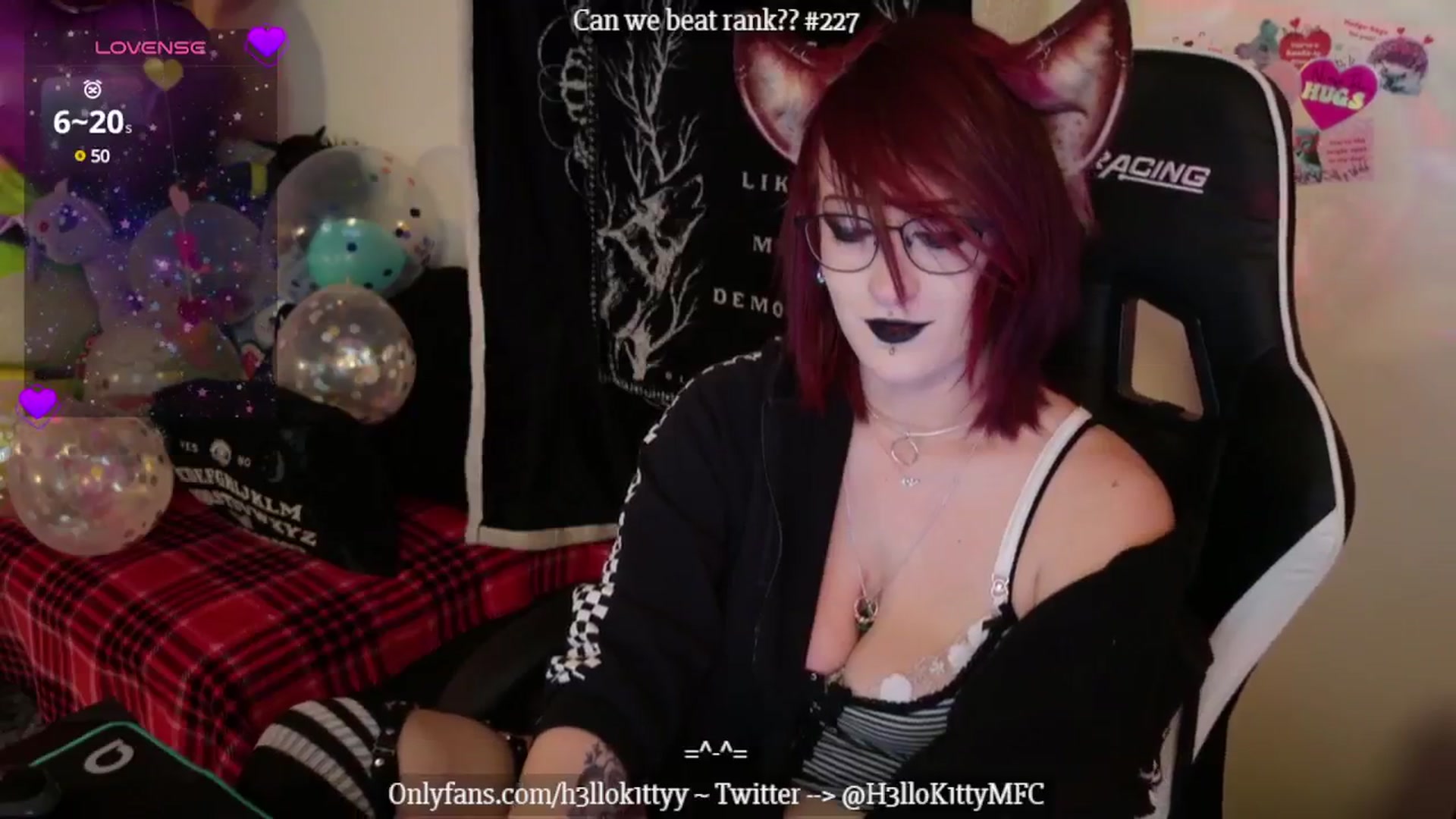 Gallery image thumbnail from H3llok1tty's myfreecams stream on, 01/28/2025, 10:54 image 18 of 20