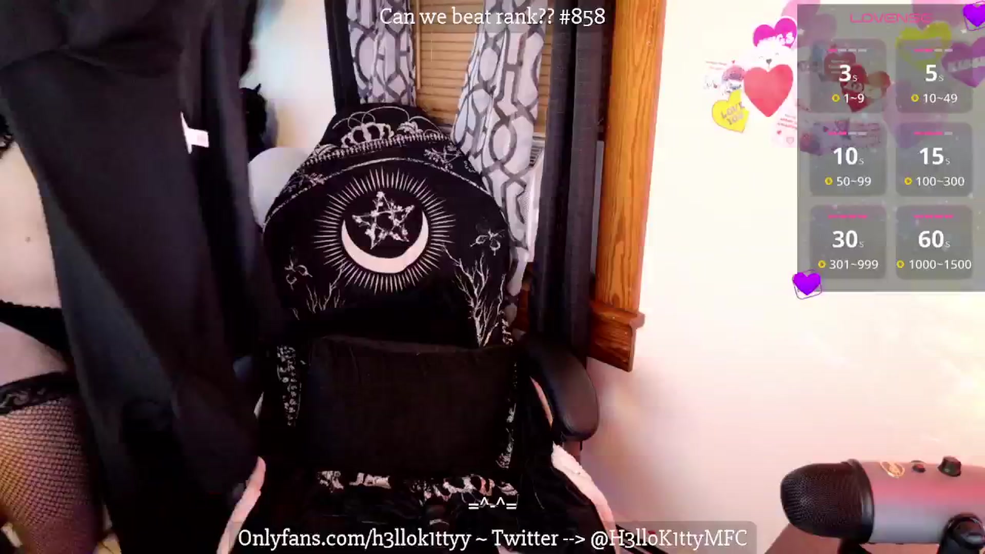 Gallery image thumbnail from H3llok1tty's myfreecams stream on, 02/20/2025, 13:28 image 7 of 20