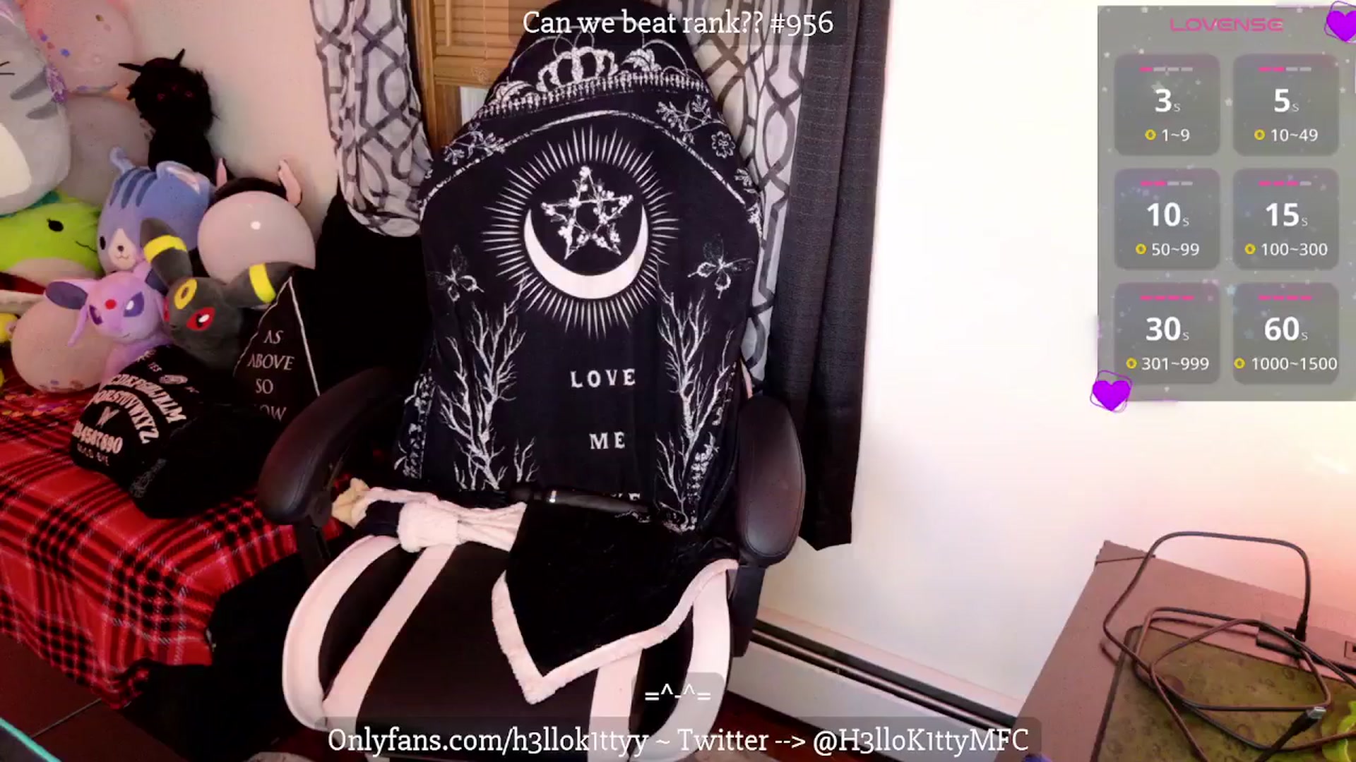 Gallery image thumbnail from H3llok1tty's myfreecams stream on, 03/08/2025, 12:19 image 12 of 20