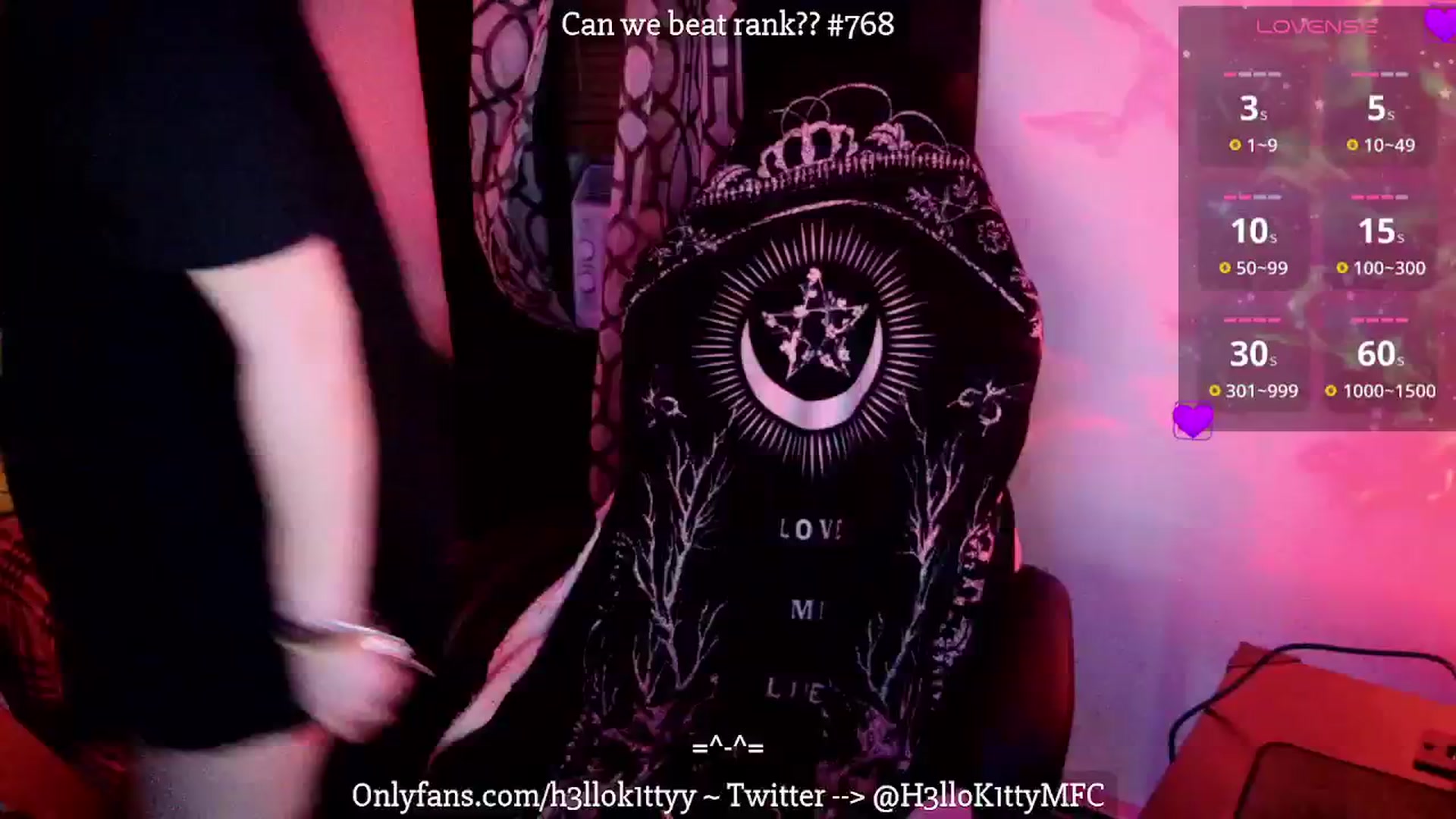 Gallery image thumbnail from H3llok1tty's myfreecams stream on, 03/10/2025, 10:06 image 13 of 20