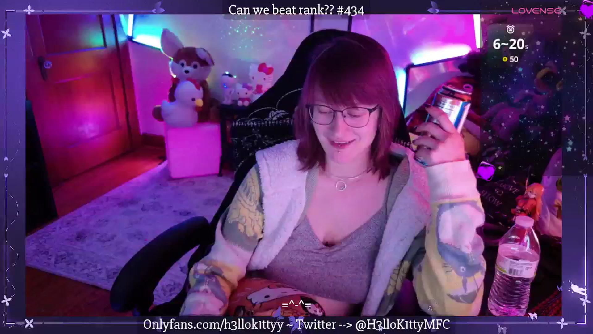 Gallery image thumbnail from H3llok1tty's myfreecams stream on, 04/14/2025, 10:05 image 11 of 20