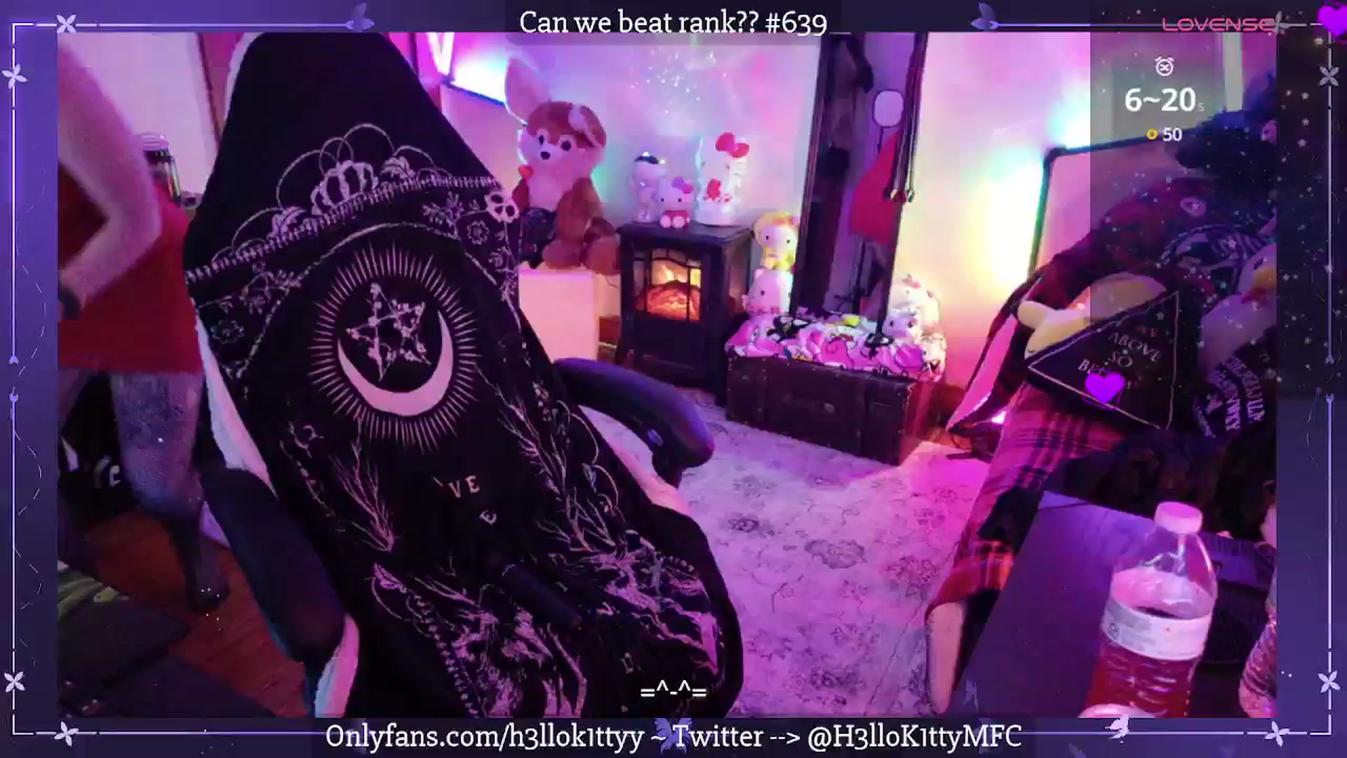 Gallery image thumbnail from H3llok1tty's myfreecams stream on, 04/23/2025, 12:35 image 3 of 20