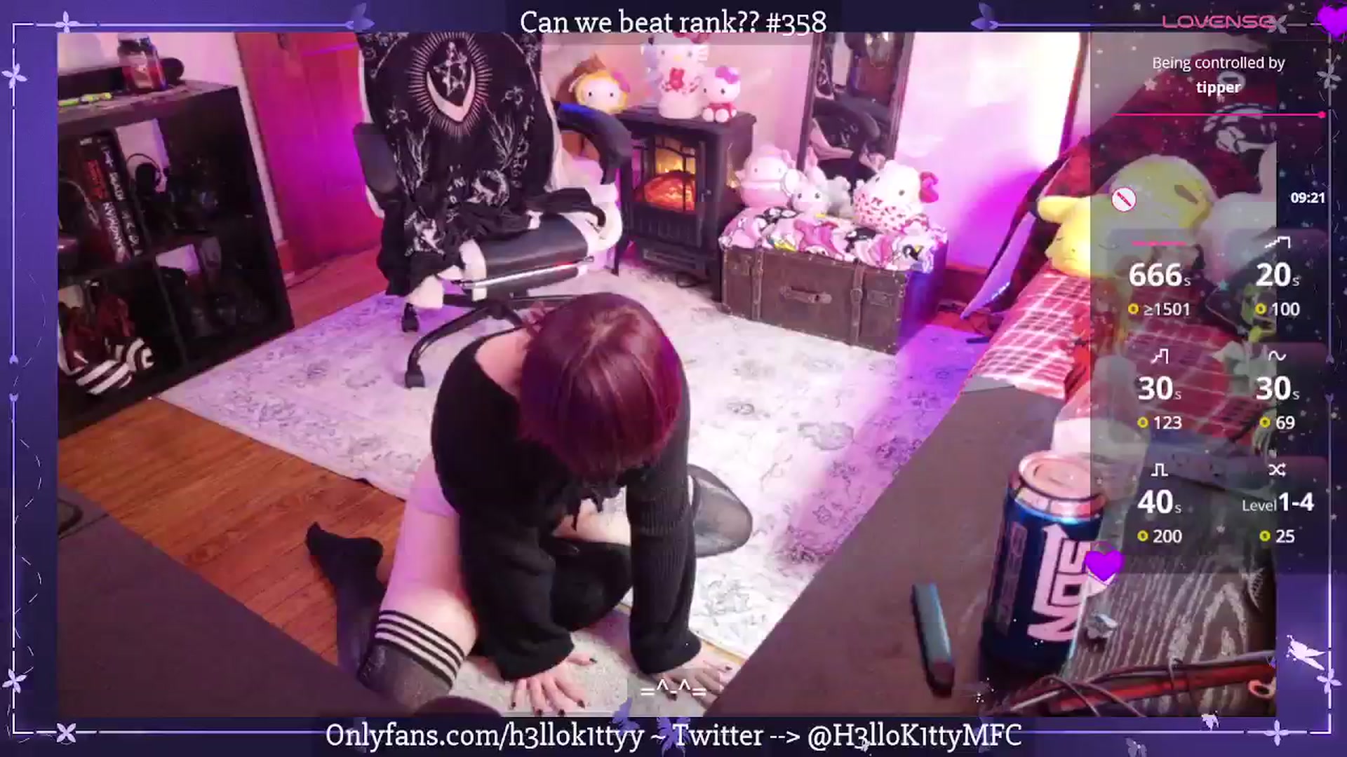 Gallery image thumbnail from H3llok1tty's myfreecams stream on, 05/04/2025, 14:46 image 16 of 20