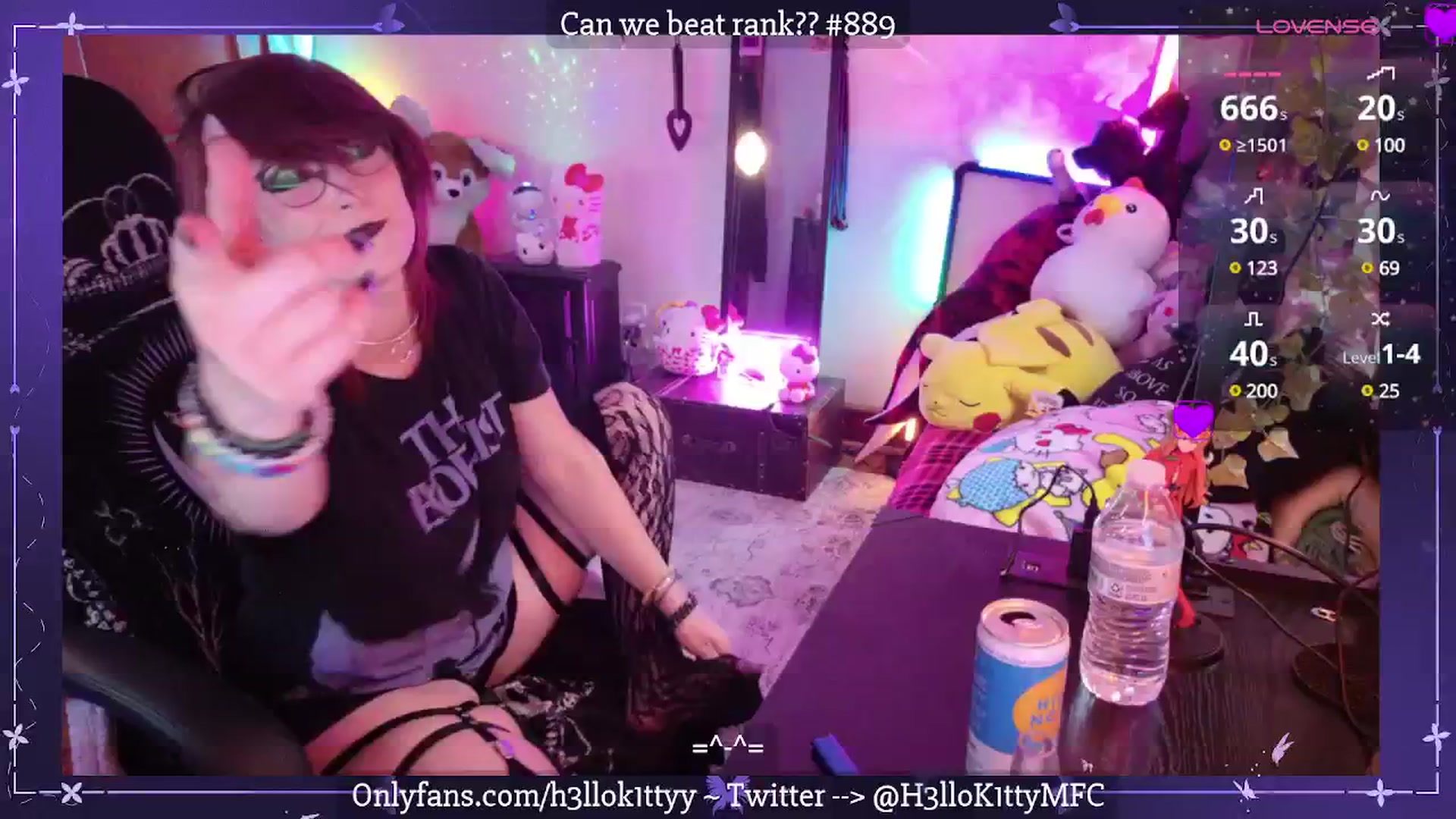 Gallery image thumbnail from H3llok1tty's myfreecams stream on, 06/22/2025, 12:59 image 11 of 20
