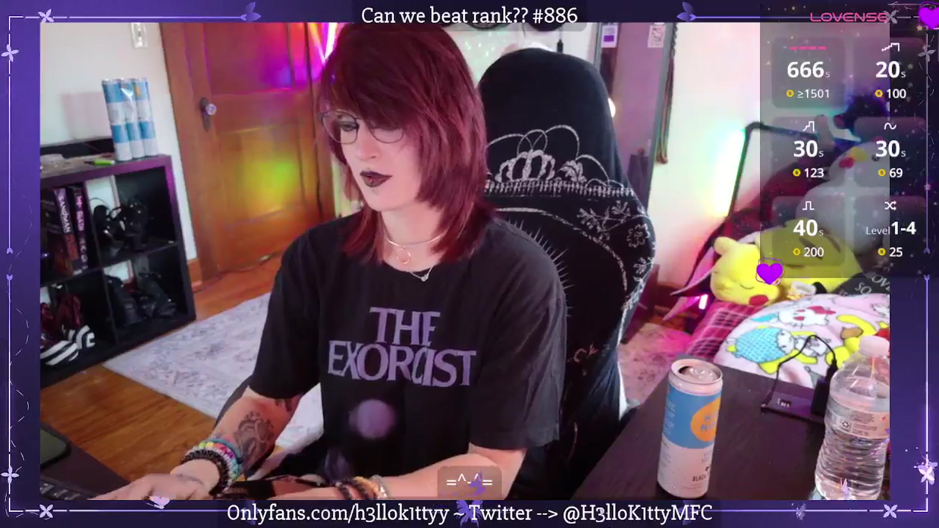 Gallery image thumbnail from H3llok1tty's myfreecams stream on, 06/22/2025, 12:59 image 16 of 20