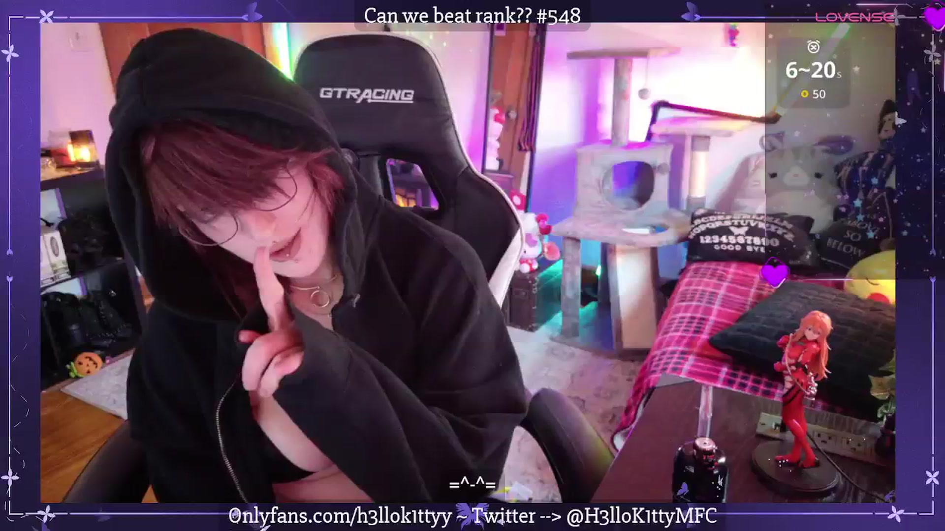 Gallery image thumbnail from H3llok1tty's myfreecams stream on, 08/31/2025, 13:50 image 17 of 20