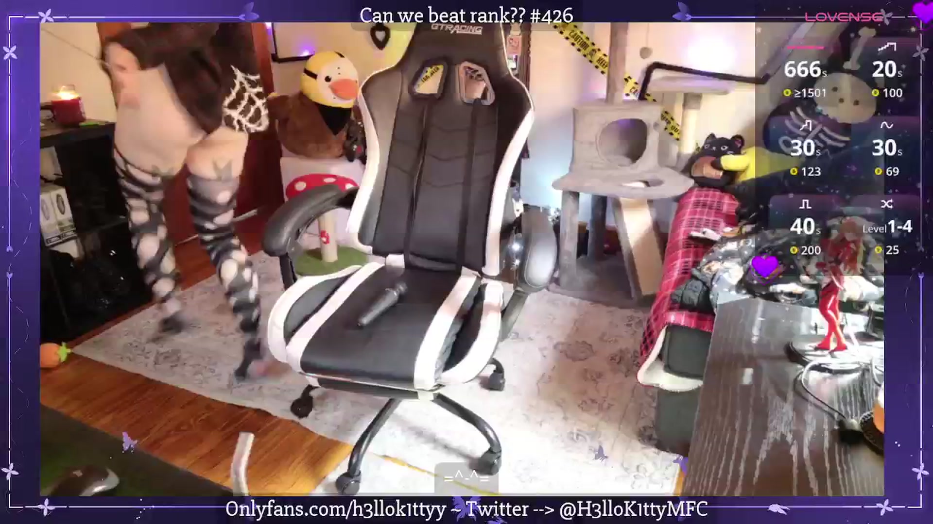 Gallery image thumbnail from H3llok1tty's myfreecams stream on, 09/14/2025, 18:49 image 19 of 20