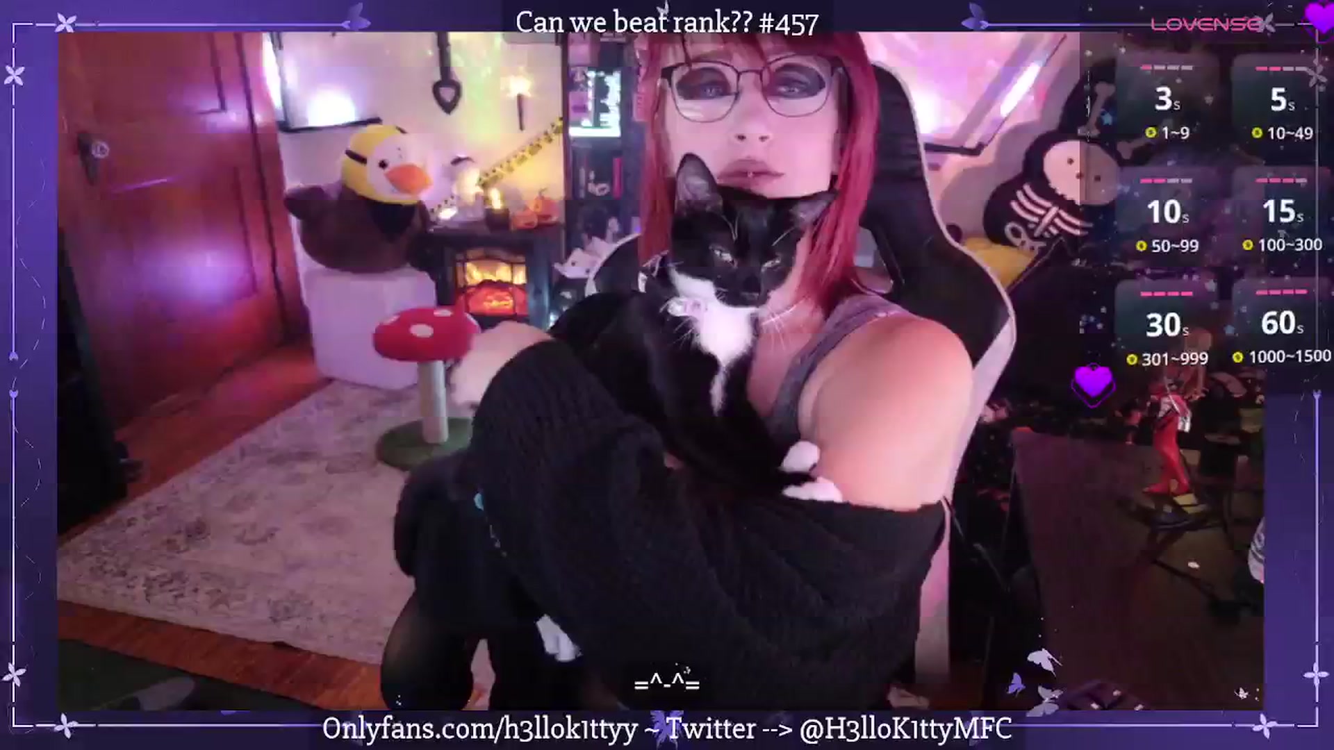 Gallery image thumbnail from H3llok1tty's myfreecams stream on, 09/16/2025, 10:14 image 12 of 20