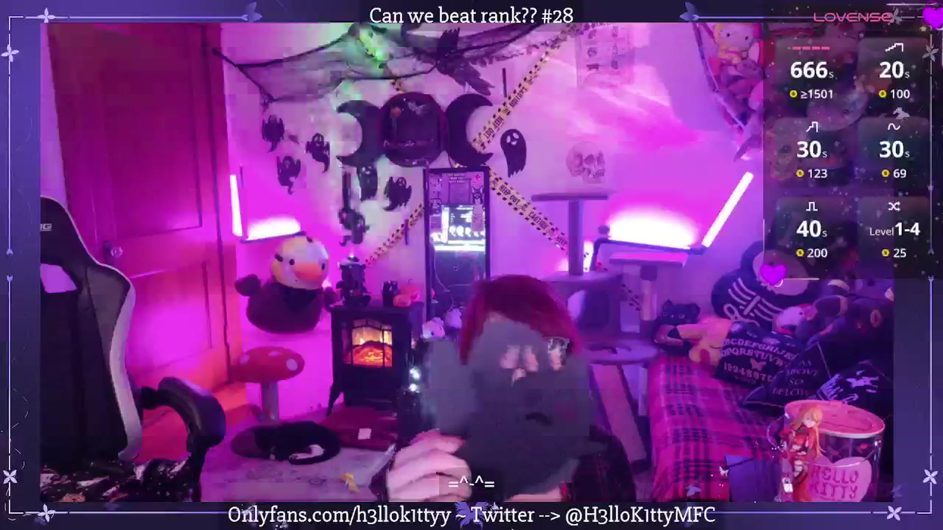 Gallery image thumbnail from H3llok1tty's myfreecams stream on, 10/01/2025, 10:07 image 12 of 20