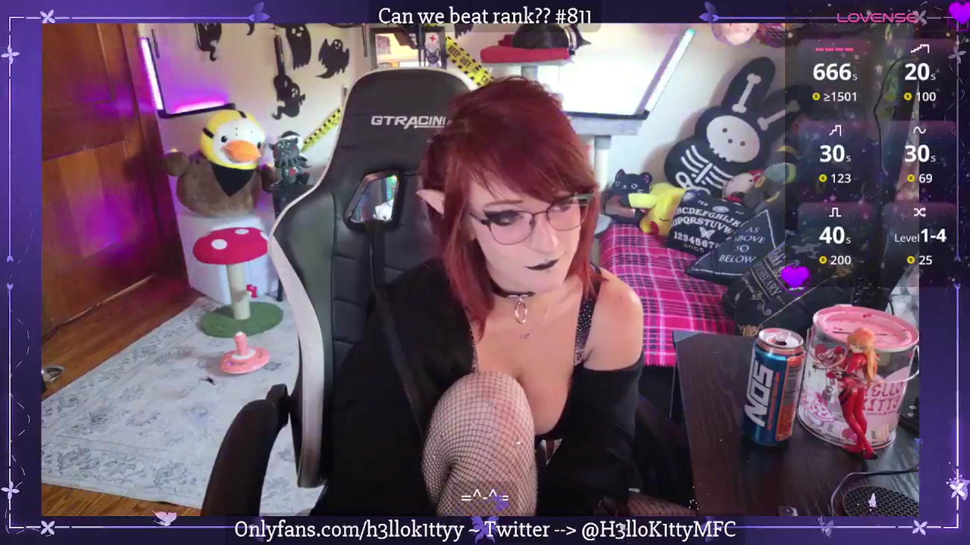 Gallery image thumbnail from H3llok1tty's myfreecams stream on, 10/05/2025, 14:22 image 15 of 20