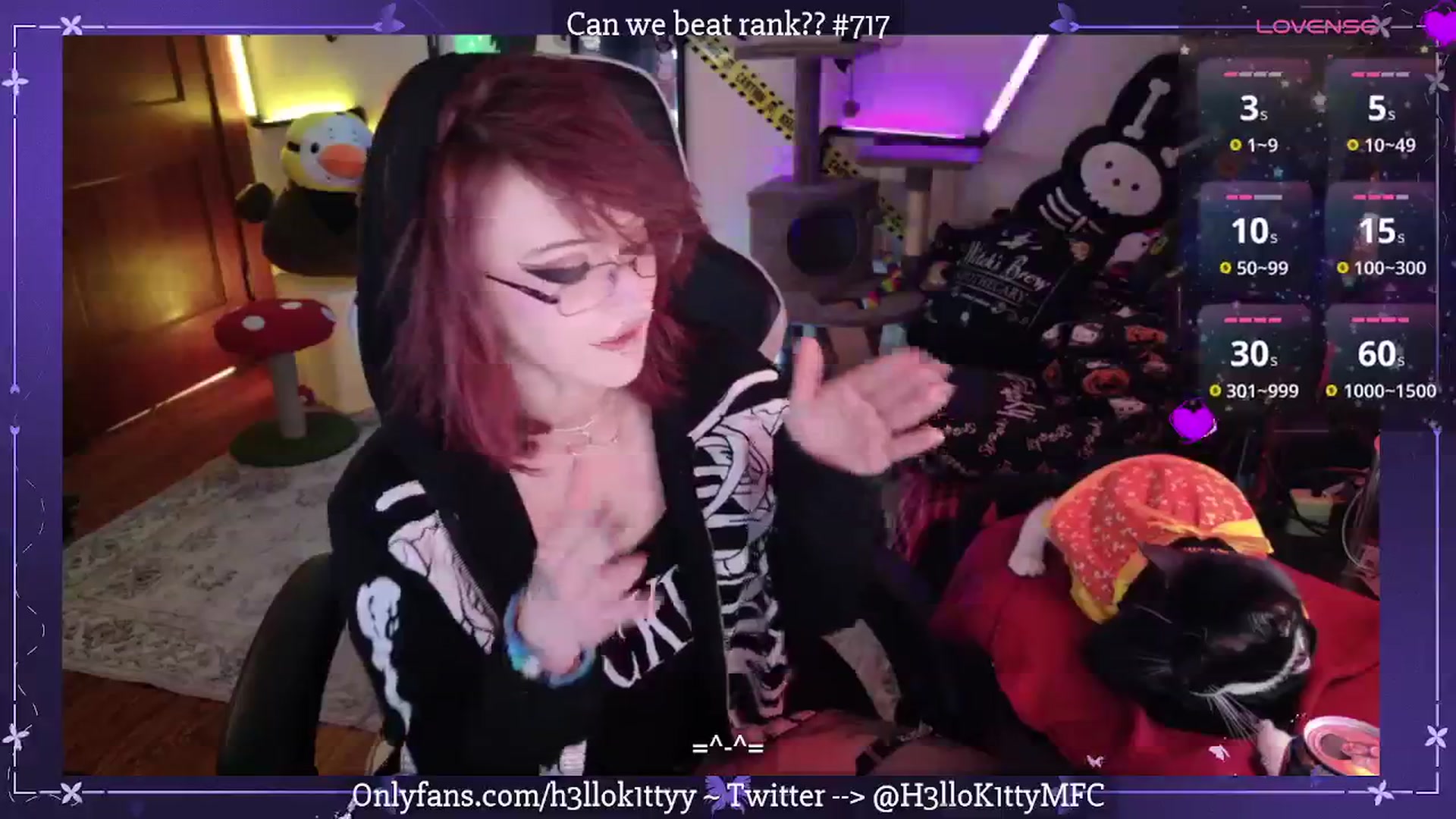 Gallery image thumbnail from H3llok1tty's myfreecams stream on, 10/14/2025, 12:21 image 14 of 20