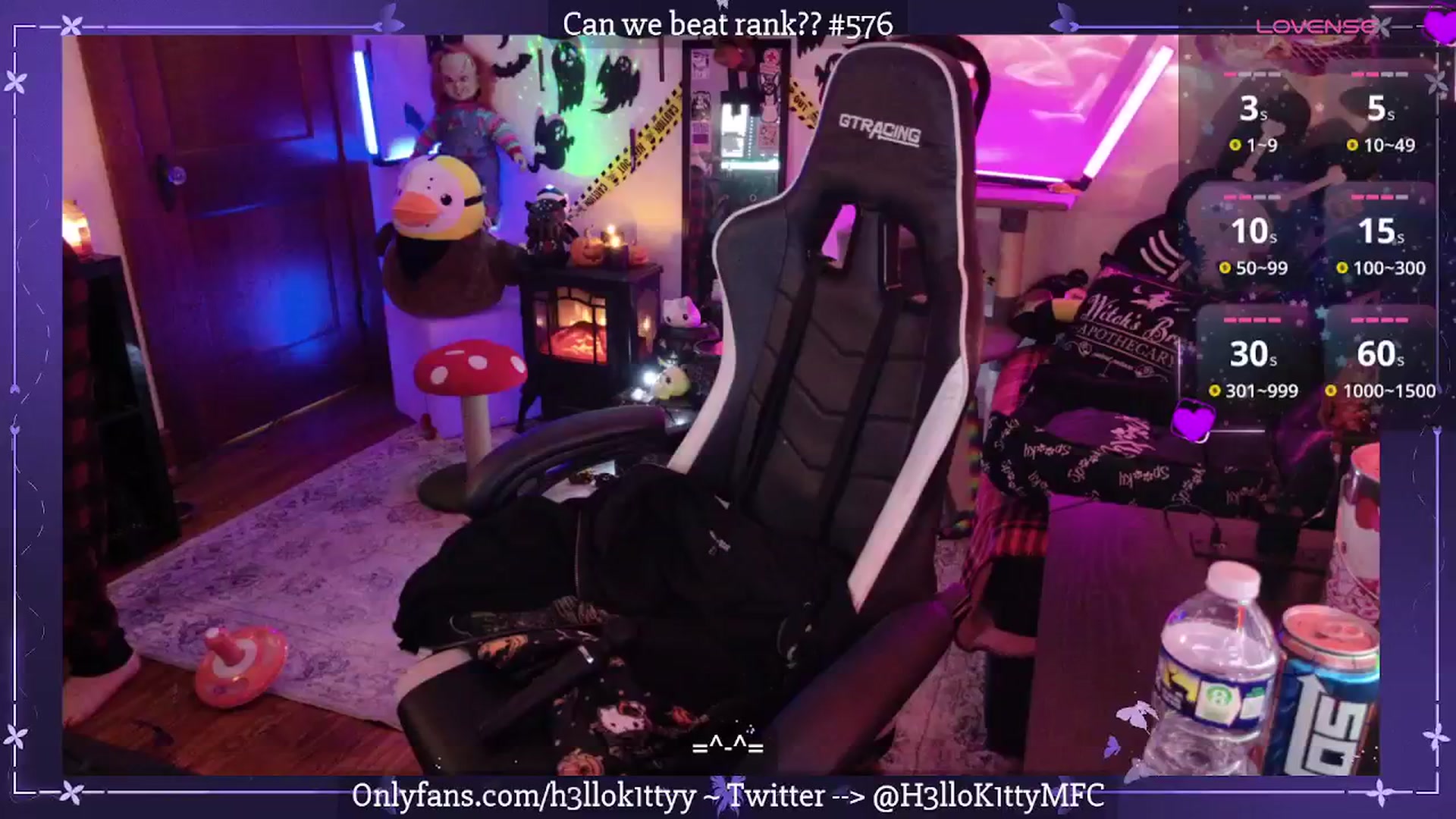 Gallery image thumbnail from H3llok1tty's myfreecams stream on, 10/21/2025, 10:08 image 2 of 20