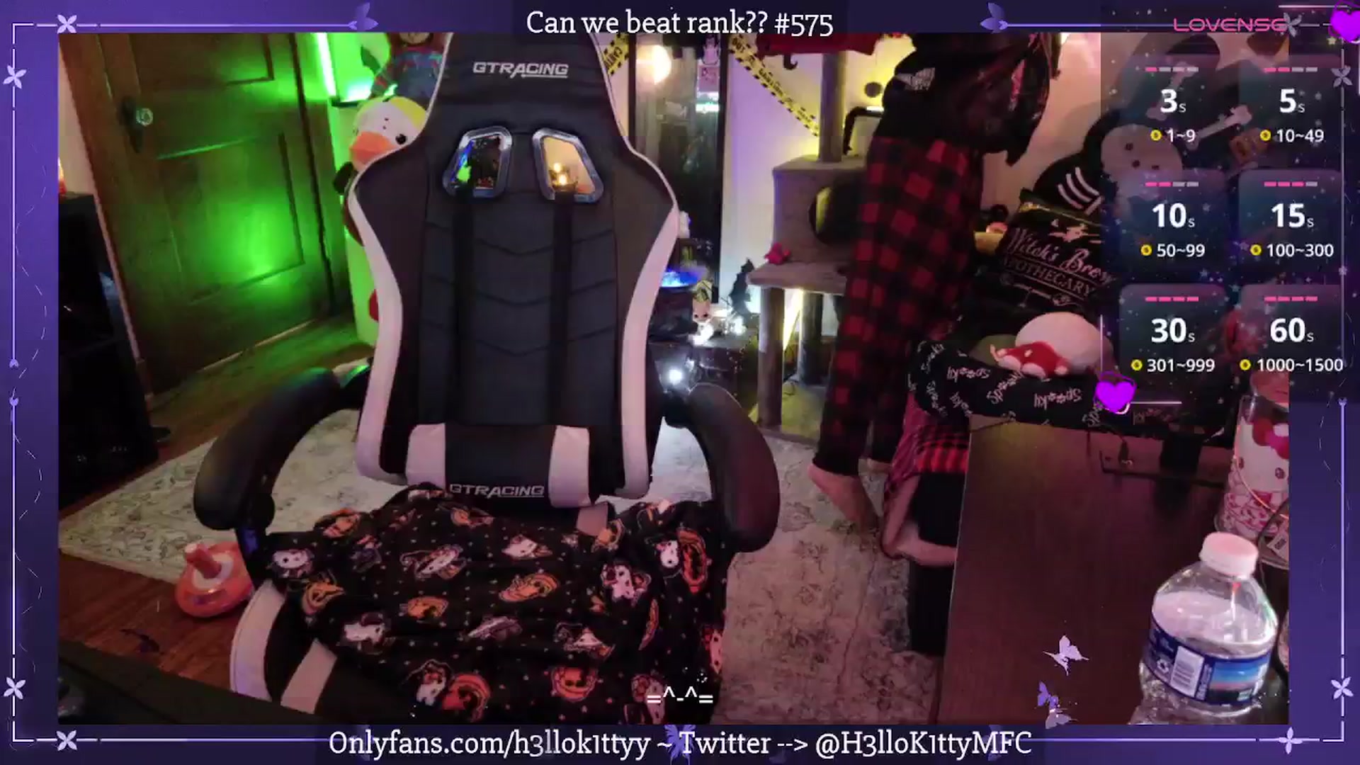 Gallery image thumbnail from H3llok1tty's myfreecams stream on, 10/21/2025, 10:08 image 19 of 20