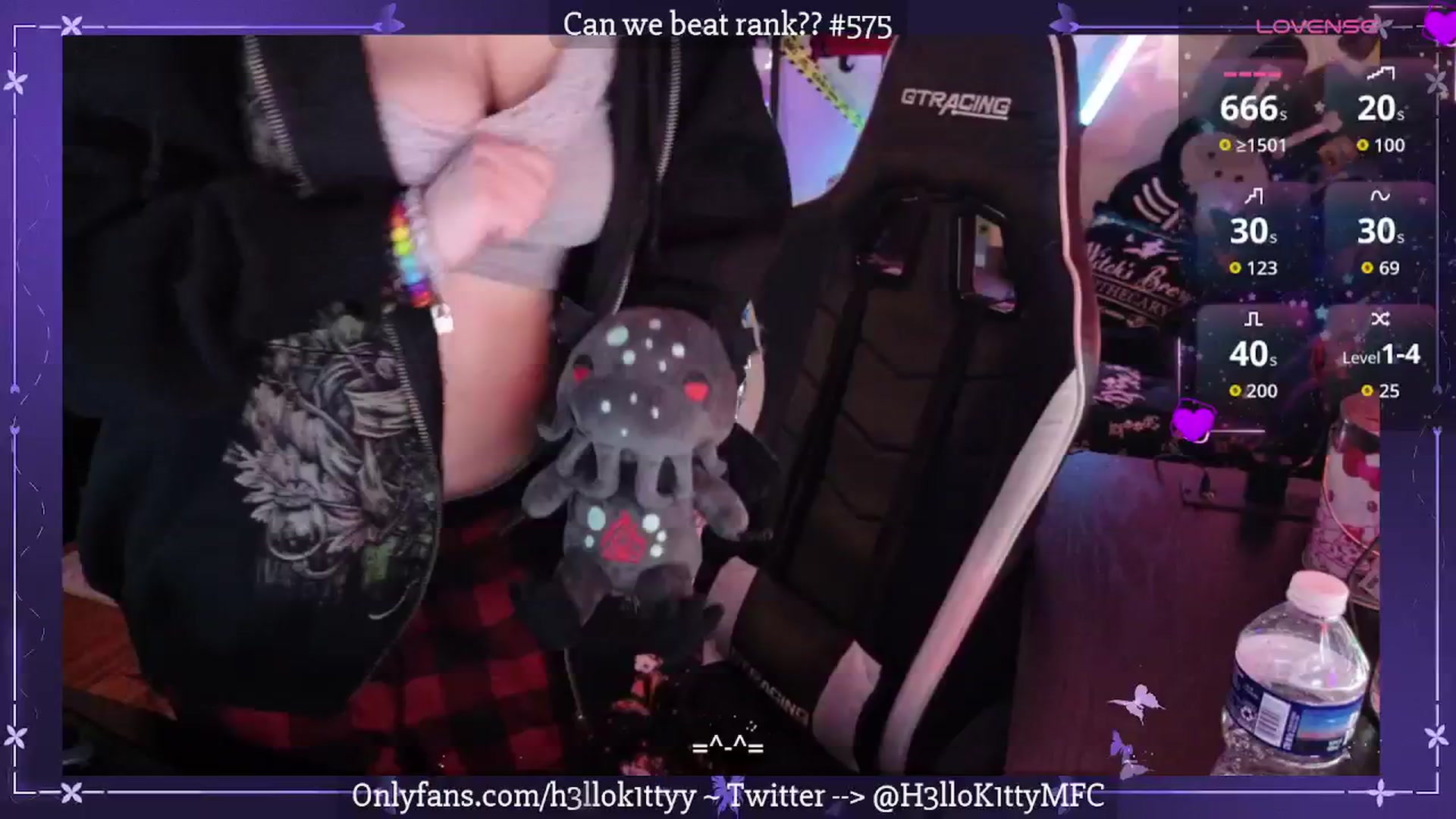 Gallery image thumbnail from H3llok1tty's myfreecams stream on, 10/21/2025, 10:08 image 17 of 20