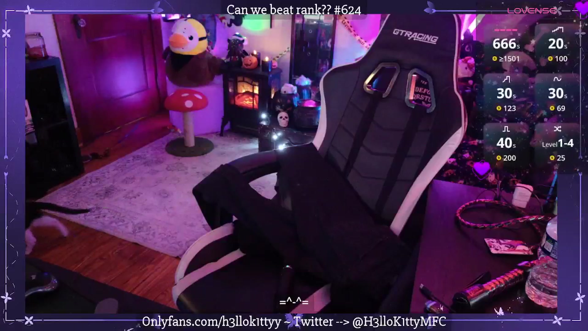 Gallery image thumbnail from H3llok1tty's myfreecams stream on, 10/29/2025, 10:00 image 20 of 20