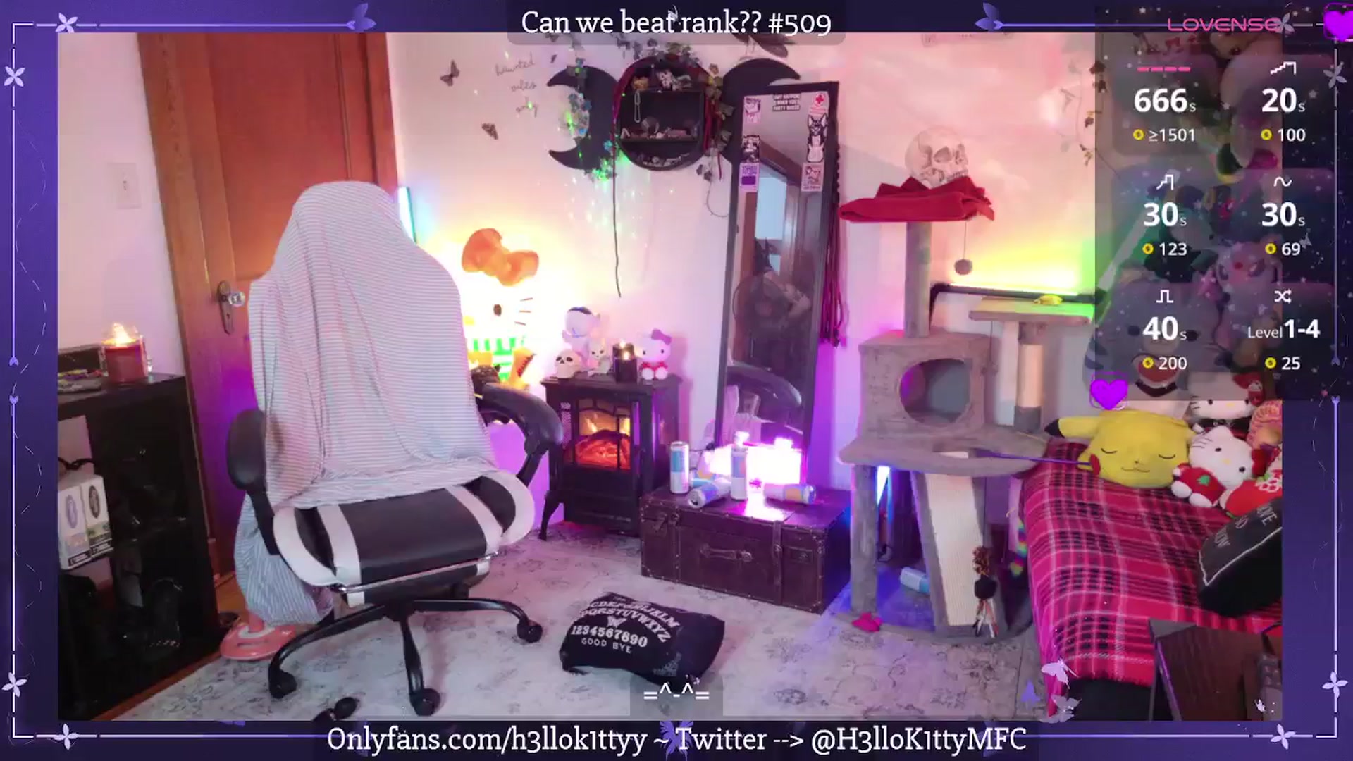 Gallery image thumbnail from H3llok1tty's myfreecams stream on, 11/08/2025, 13:01 image 17 of 20