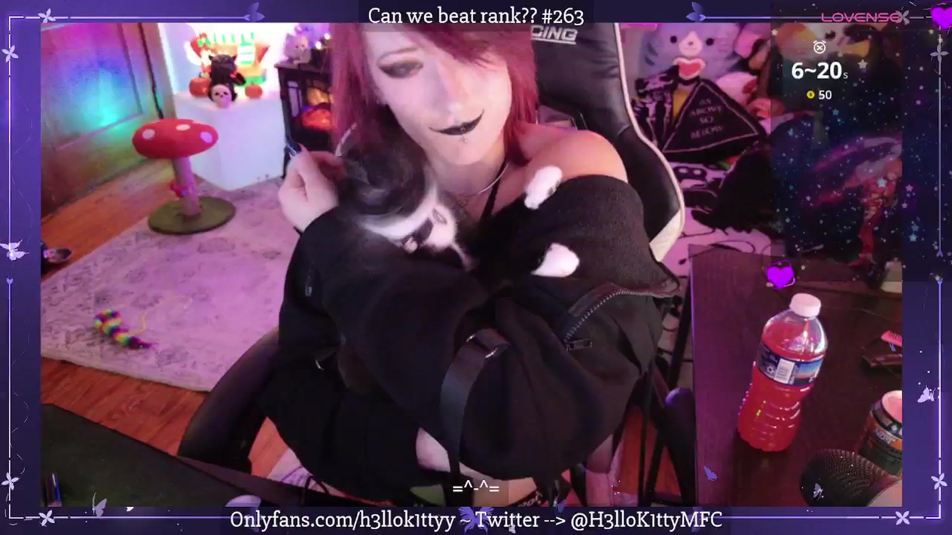 Gallery image thumbnail from H3llok1tty's myfreecams stream on, 11/17/2025, 08:31 image 10 of 20