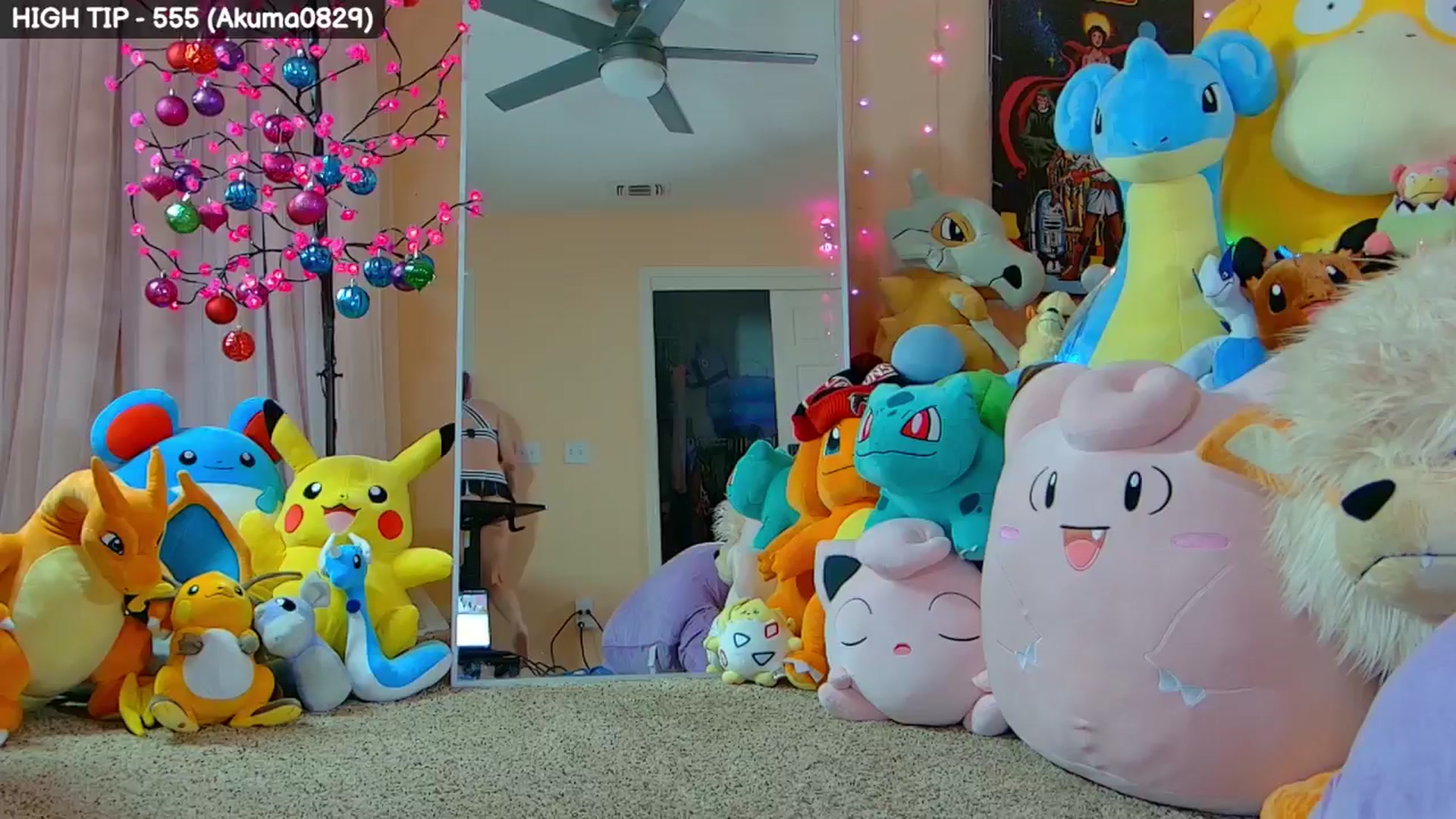 Gallery image thumbnail from HALEY's myfreecams stream on, 10/03/2024, 03:00 image 13 of 20