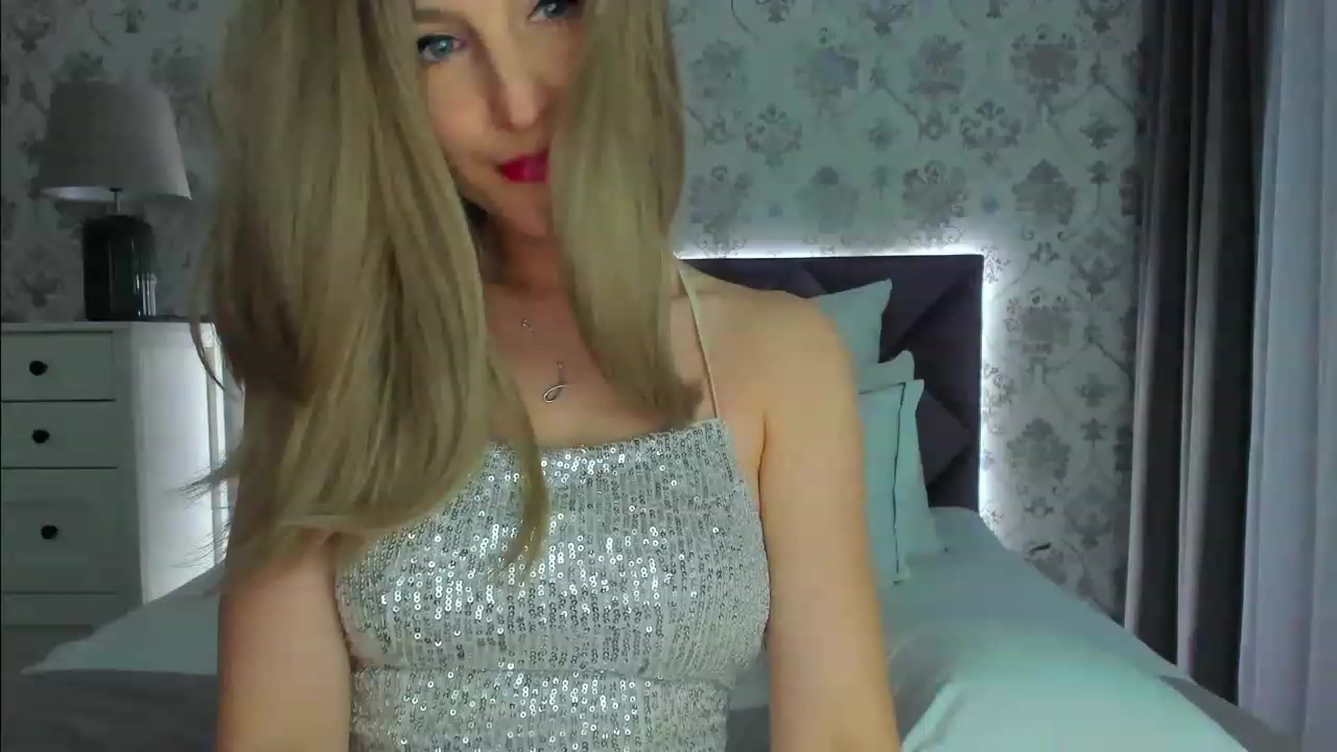 Gallery image thumbnail from HNYHelenka's myfreecams stream on, 02/06/2023, 23:35 image 6 of 20