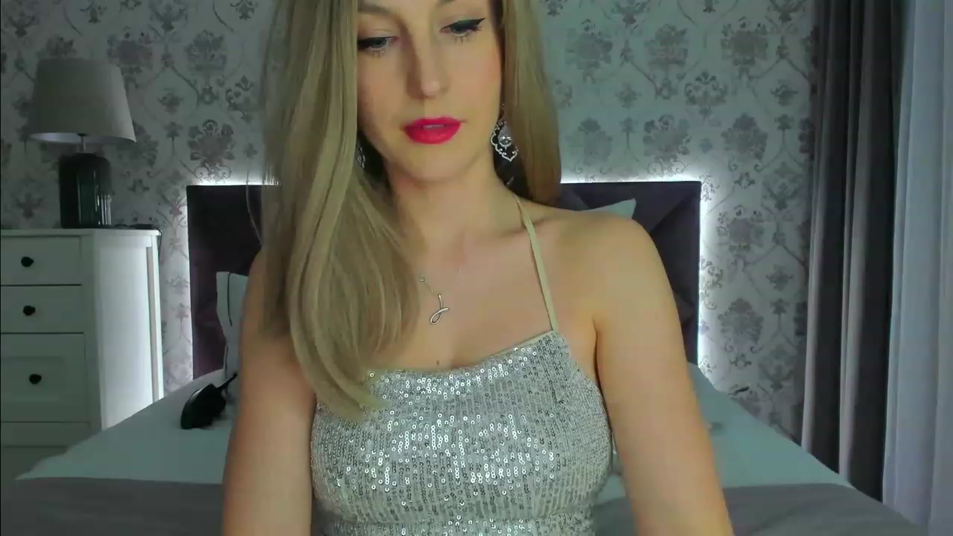 Gallery image thumbnail from HNYHelenka's myfreecams stream on, 02/06/2023, 23:35 image 7 of 20