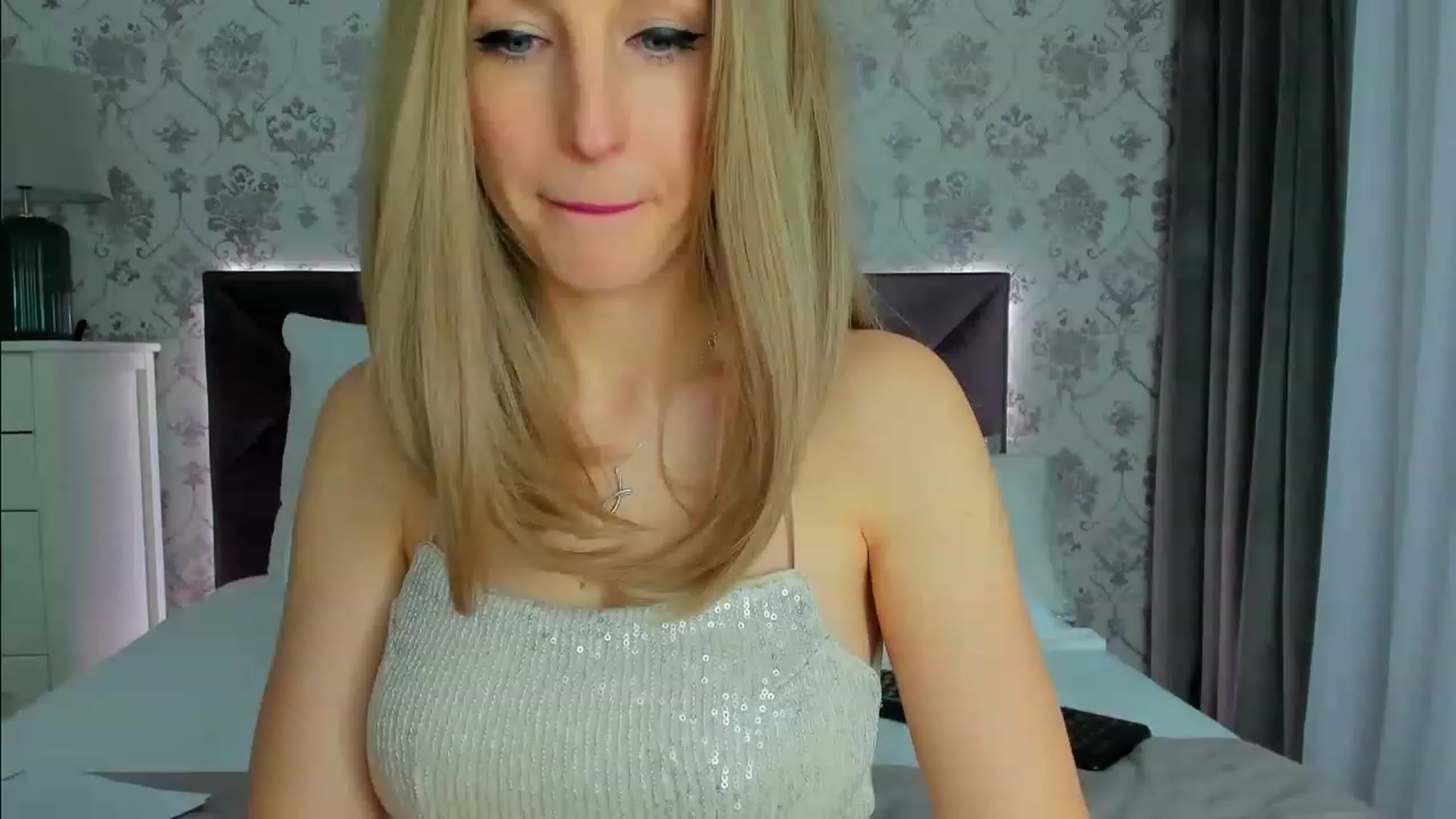 Gallery image thumbnail from HNYHelenka's myfreecams stream on, 02/28/2023, 22:32 image 16 of 20