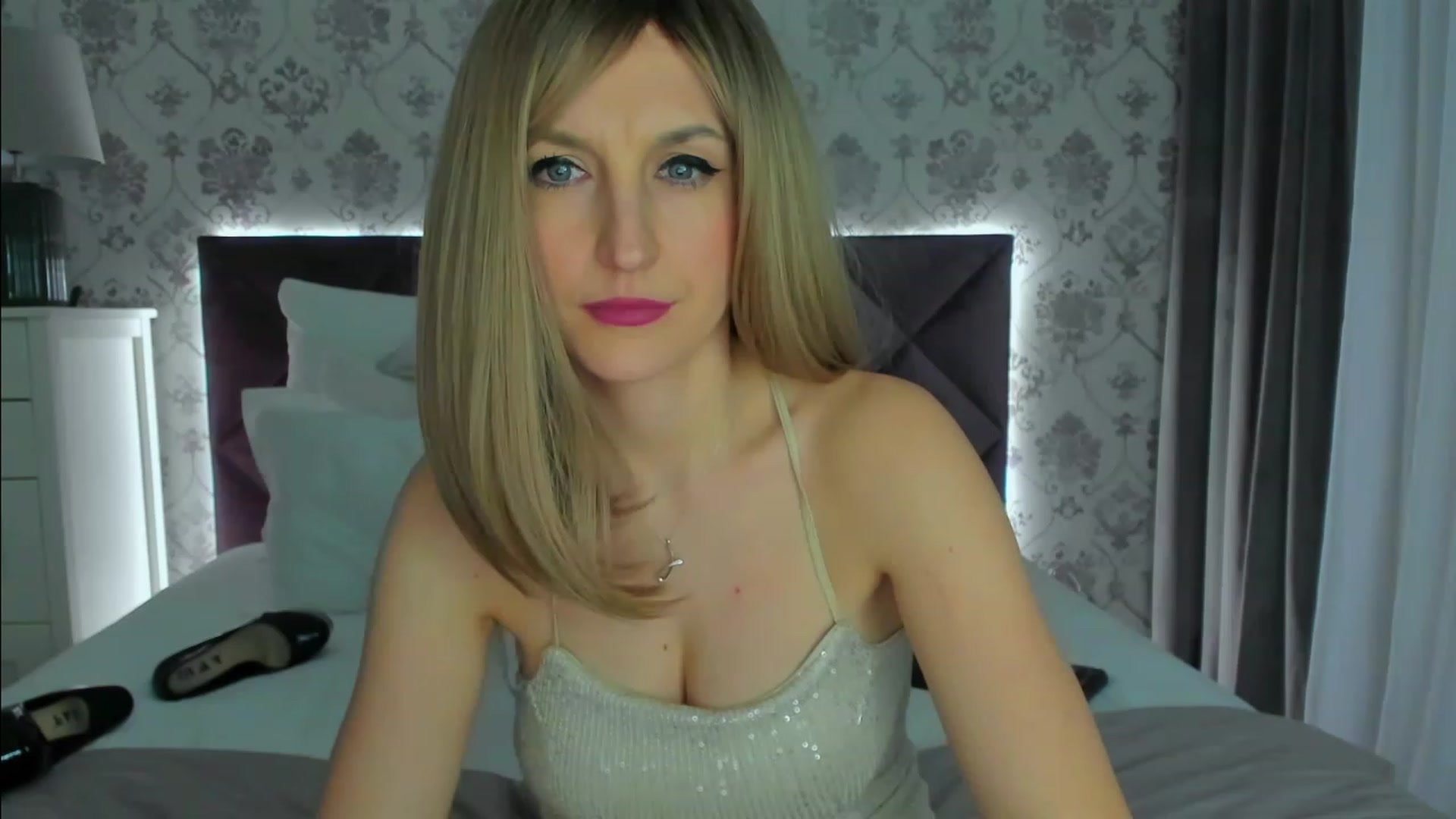 Gallery image thumbnail from HNYHelenka's myfreecams stream on, 03/01/2023, 01:52 image 7 of 20