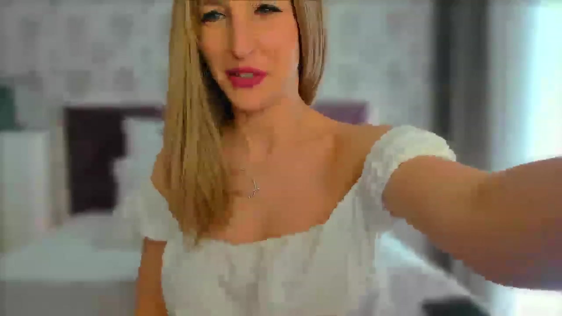 Gallery image thumbnail from HNYHelenka's myfreecams stream on, 03/14/2023, 11:46 image 13 of 20