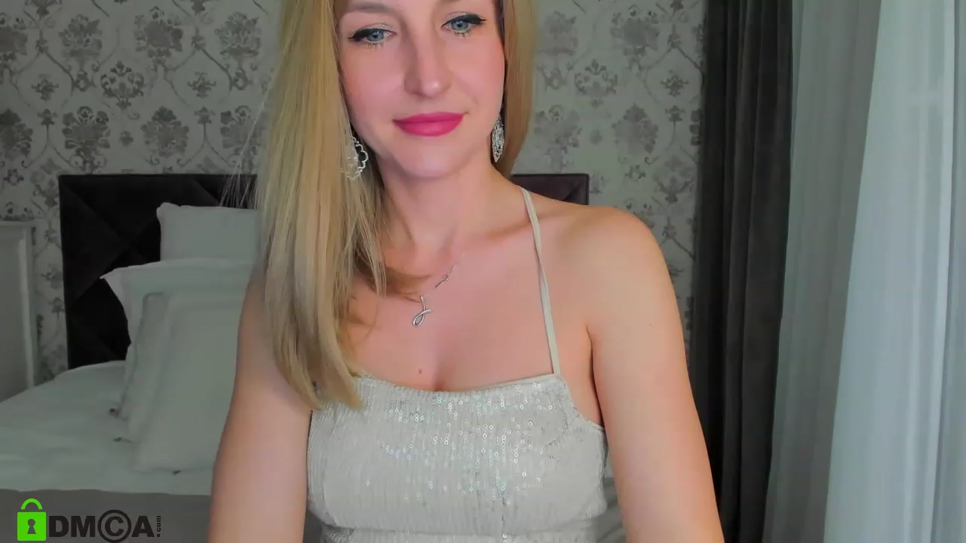 Gallery image thumbnail from HNYHelenka's myfreecams stream on, 03/19/2023, 24:12 image 6 of 20