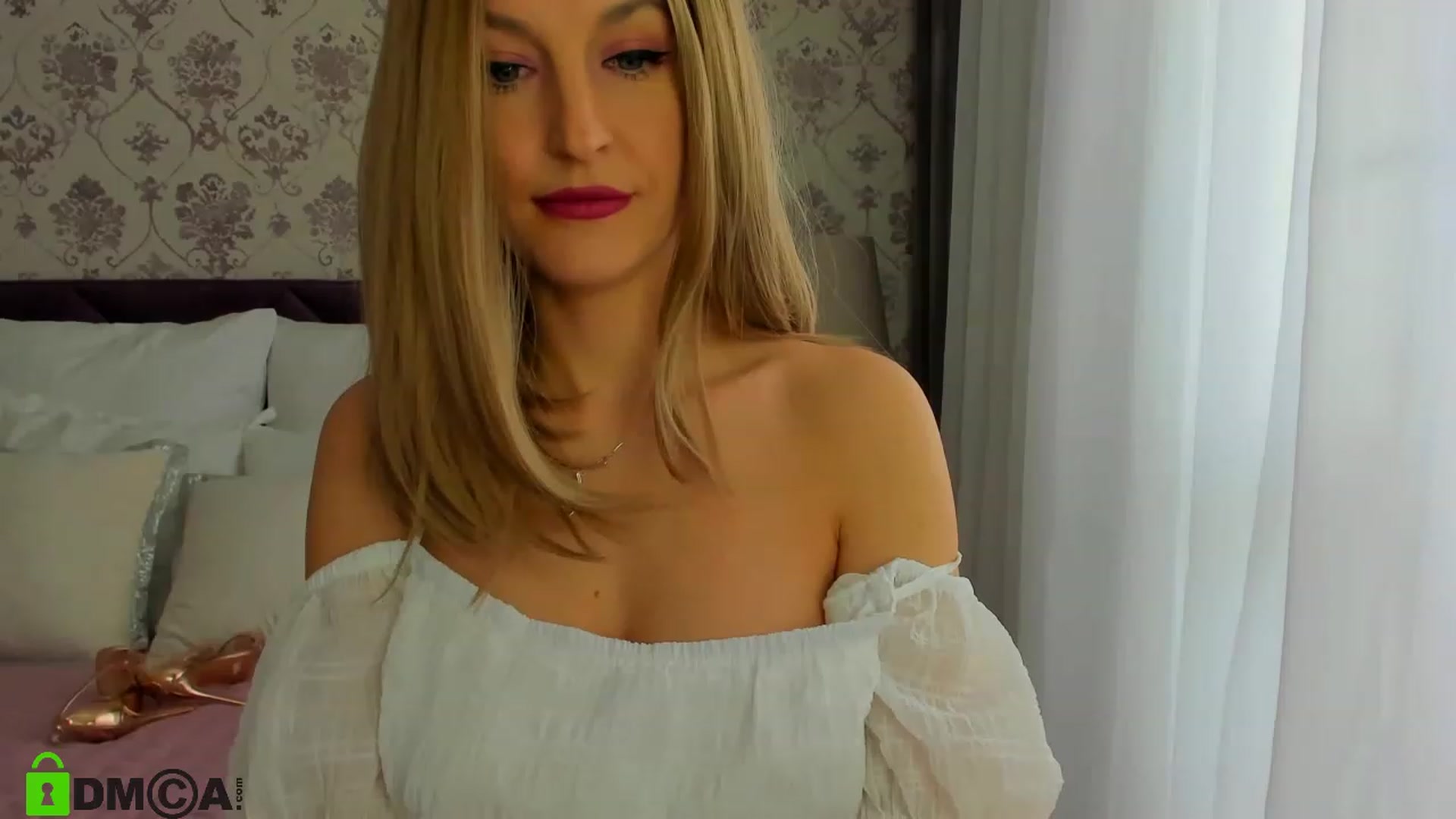Gallery image thumbnail from HNYHelenka's myfreecams stream on, 03/24/2023, 08:21 image 2 of 20