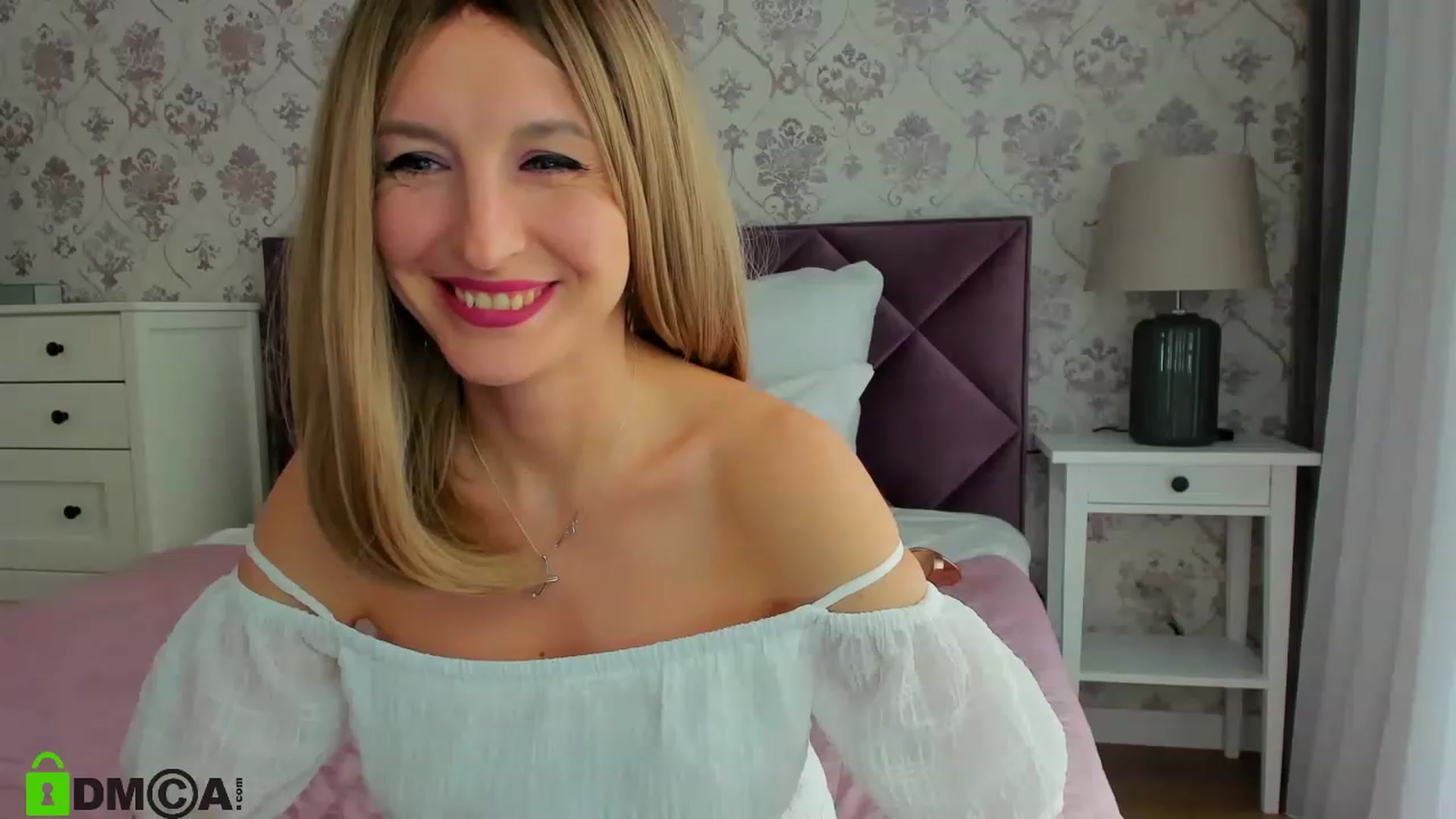Gallery image thumbnail from HNYHelenka's myfreecams stream on, 03/24/2023, 10:59 image 16 of 20