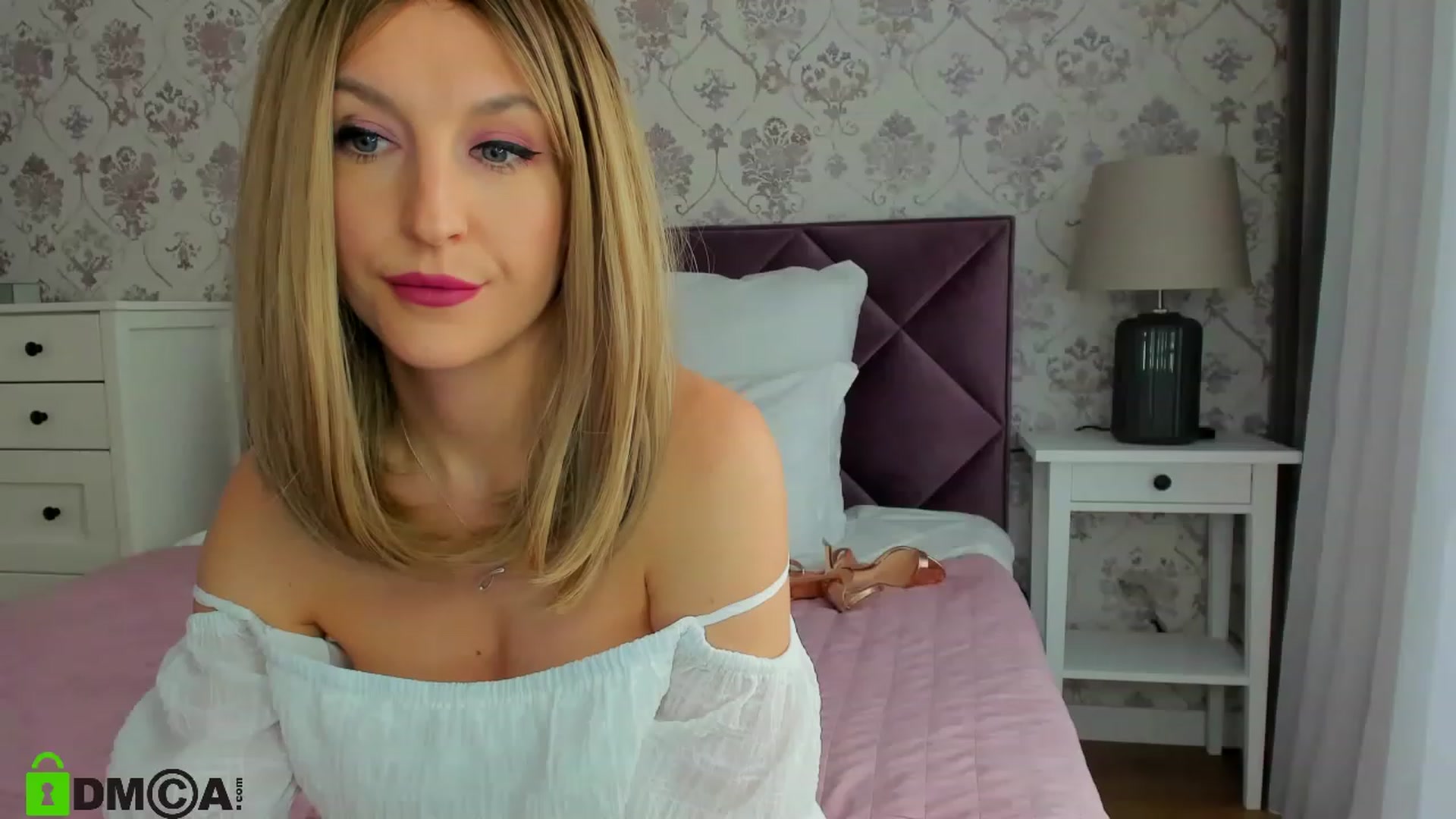 Gallery image thumbnail from HNYHelenka's myfreecams stream on, 03/24/2023, 10:59 image 13 of 20