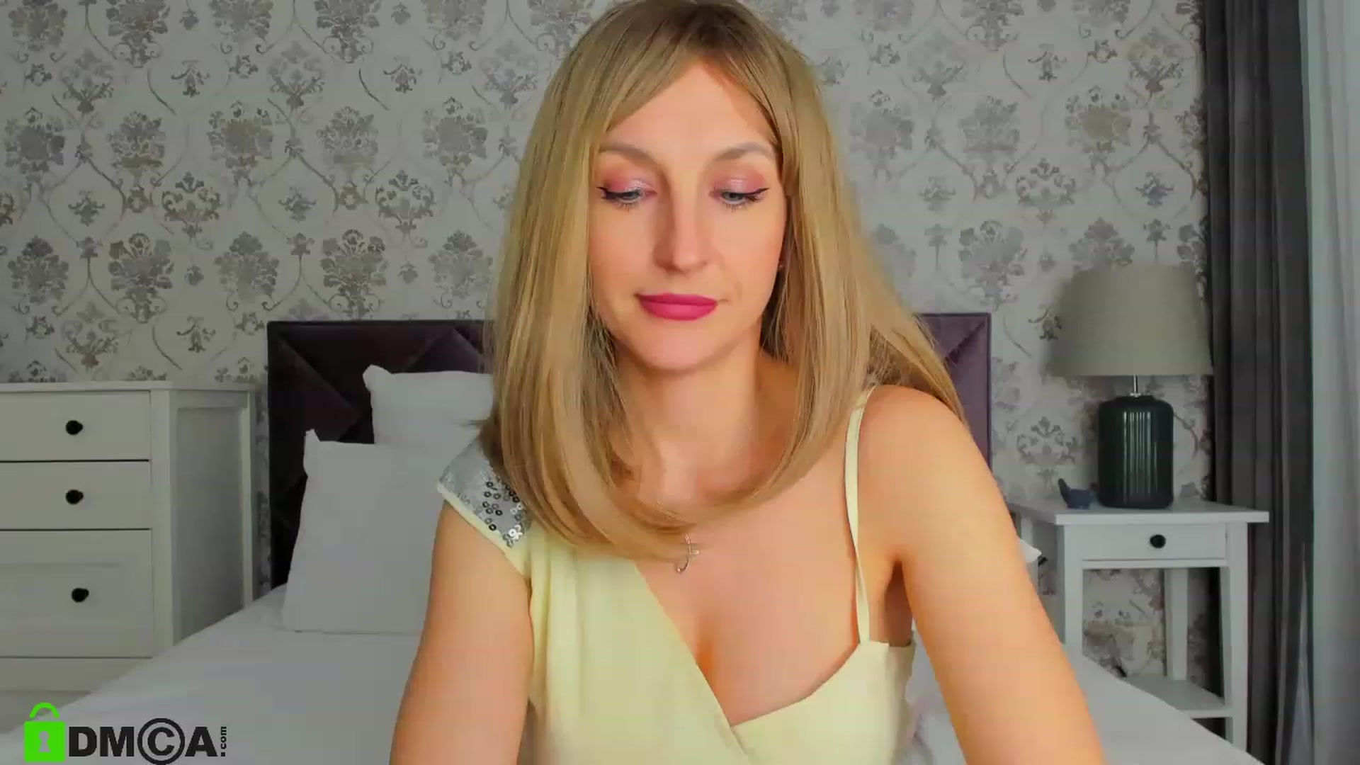 Gallery image thumbnail from HNYHelenka's myfreecams stream on, 04/09/2023, 24:26 image 5 of 20