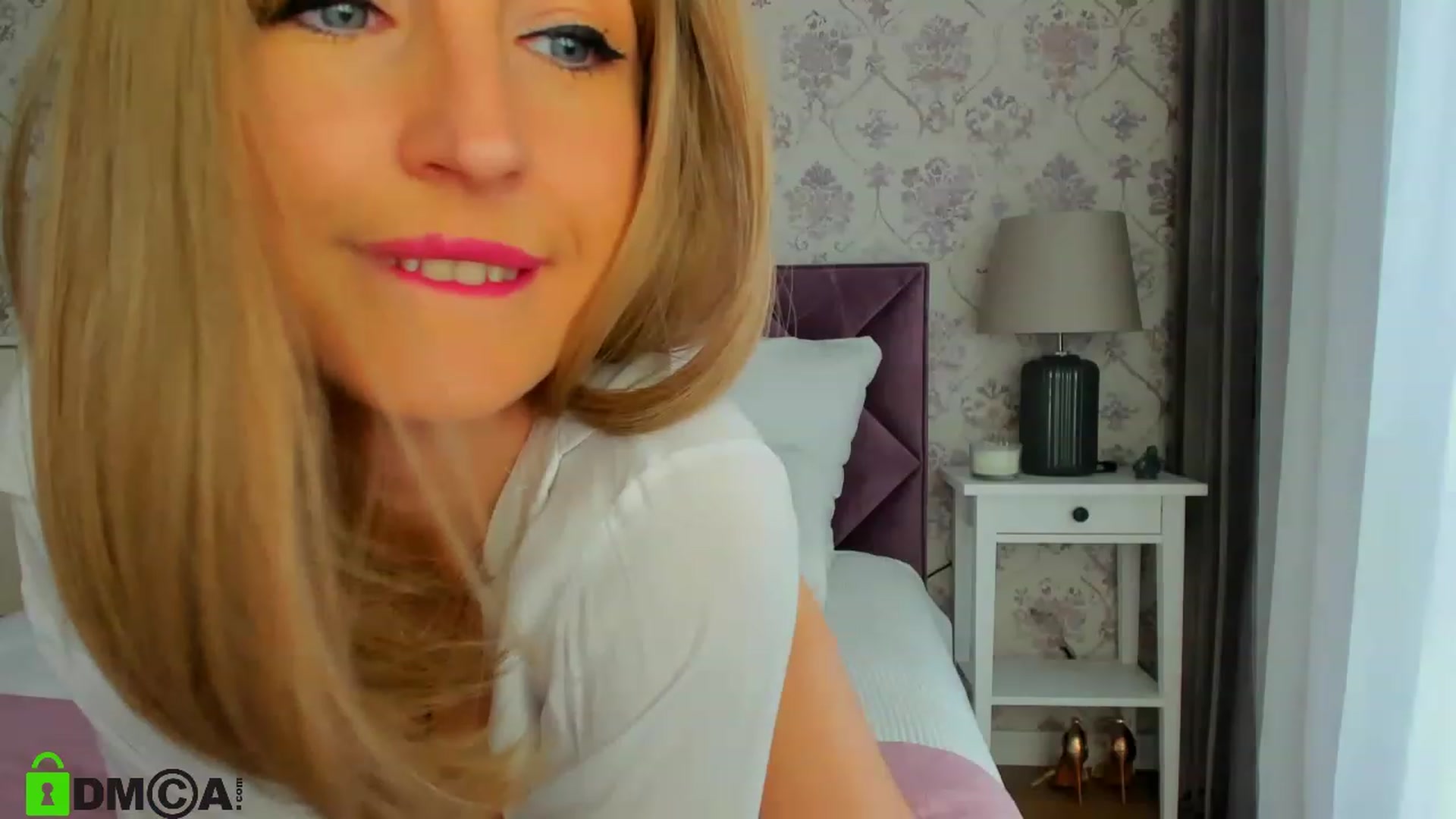 Gallery image thumbnail from HNYHelenka's myfreecams stream on, 04/12/2023, 09:31 image 12 of 20