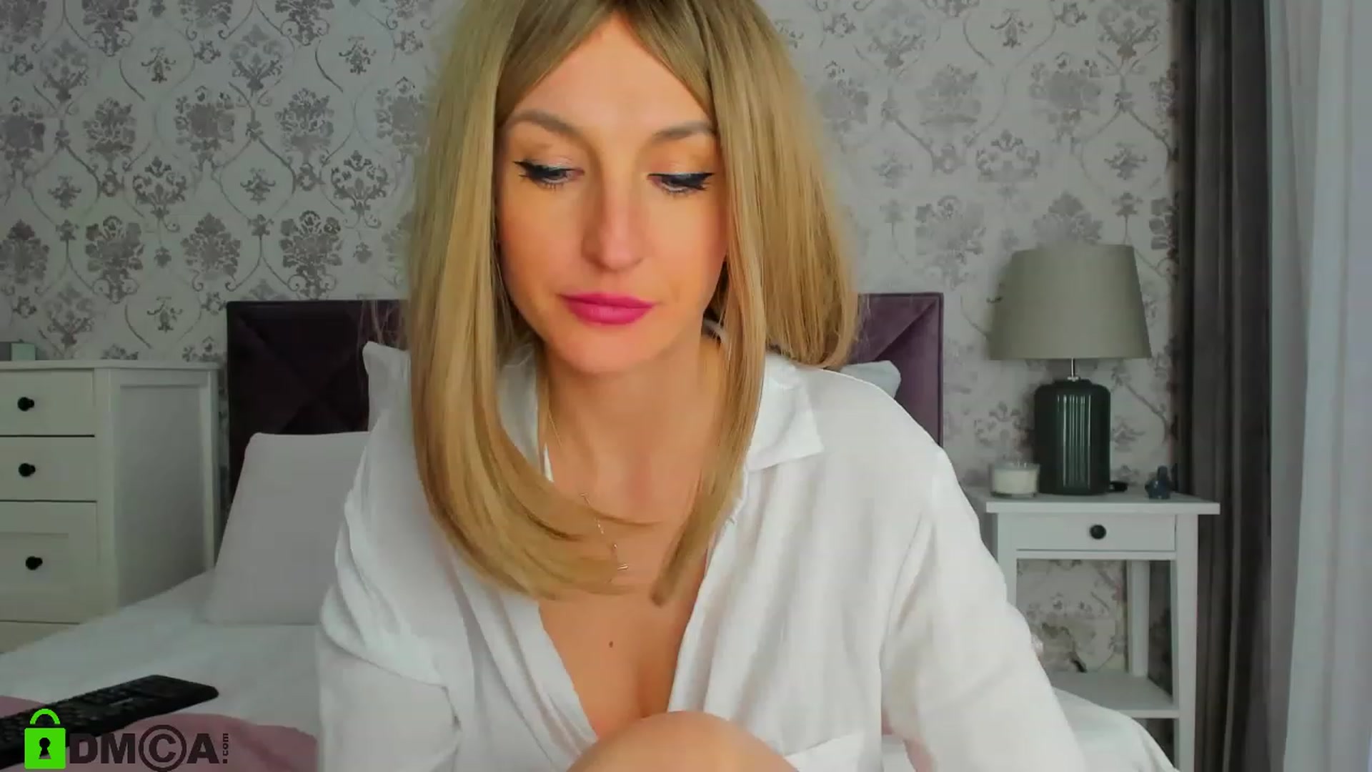Gallery image thumbnail from HNYHelenka's myfreecams stream on, 04/12/2023, 13:36 image 18 of 20