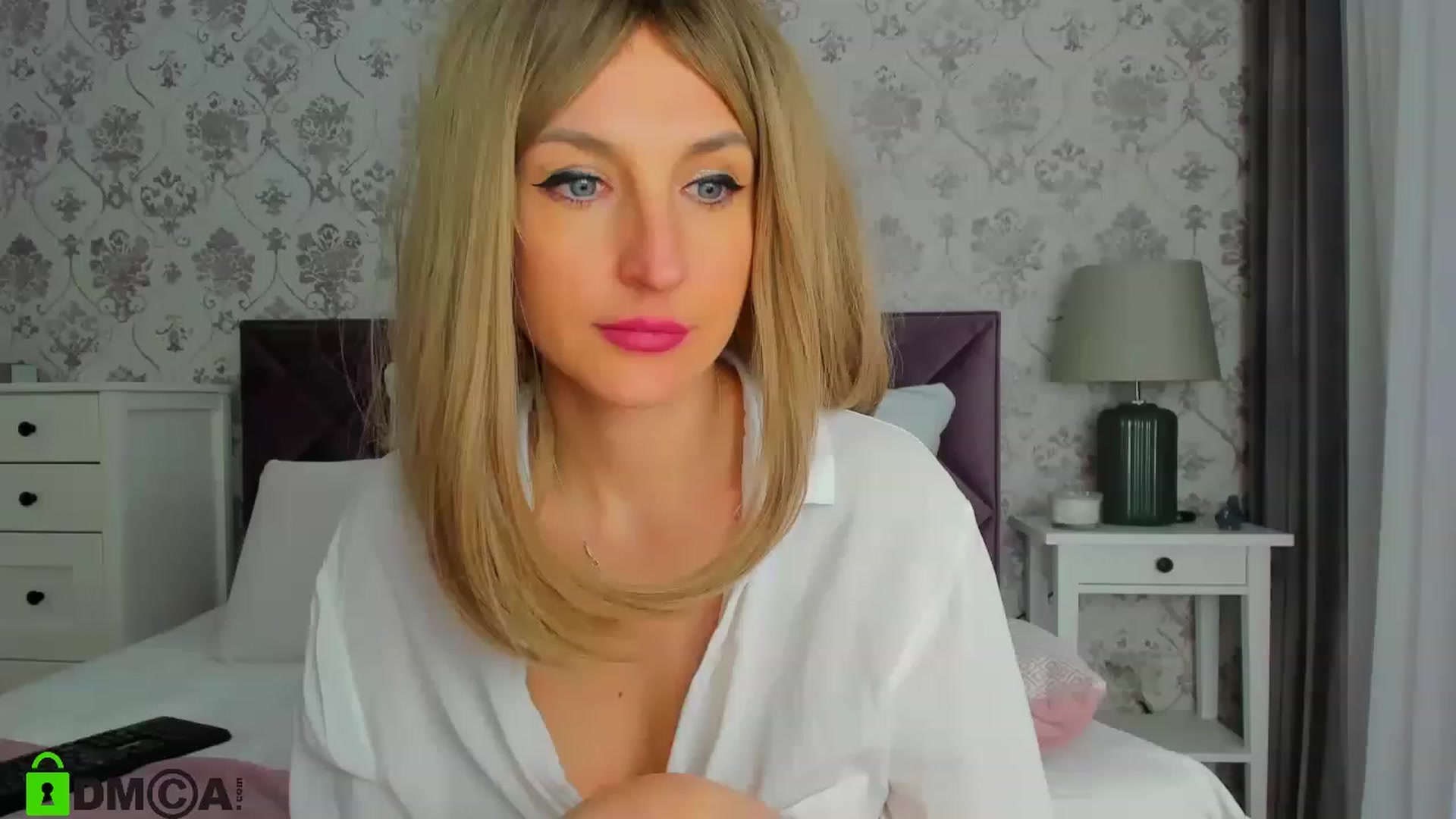 Gallery image thumbnail from HNYHelenka's myfreecams stream on, 04/12/2023, 13:36 image 19 of 20