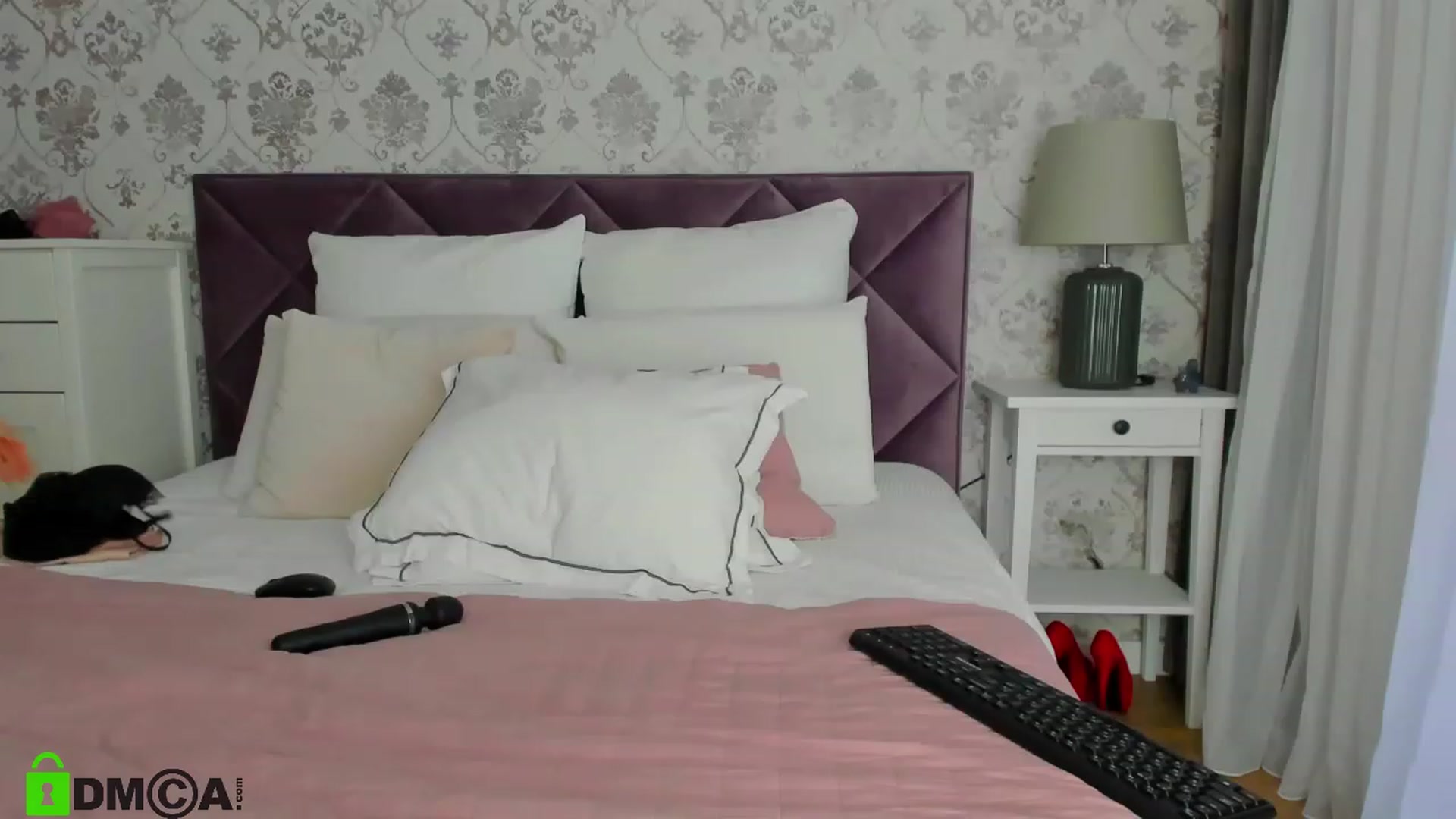 Gallery image thumbnail from HNYHelenka's myfreecams stream on, 04/15/2023, 14:36 image 9 of 20