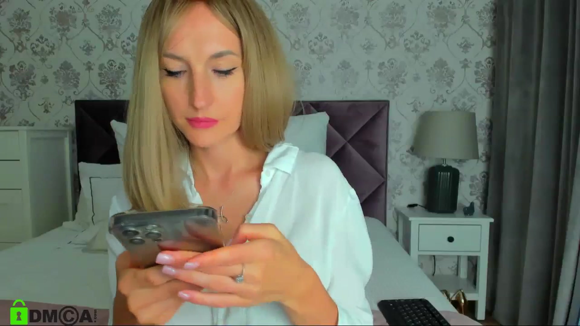 Gallery image thumbnail from HNYHelenka's myfreecams stream on, 07/27/2023, 10:44 image 3 of 20