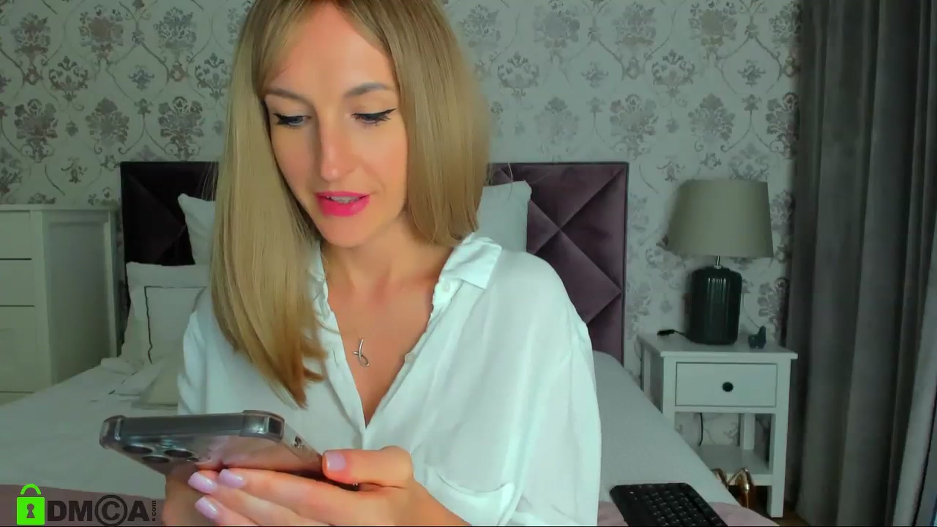 Gallery image thumbnail from HNYHelenka's myfreecams stream on, 07/27/2023, 10:44 image 5 of 20