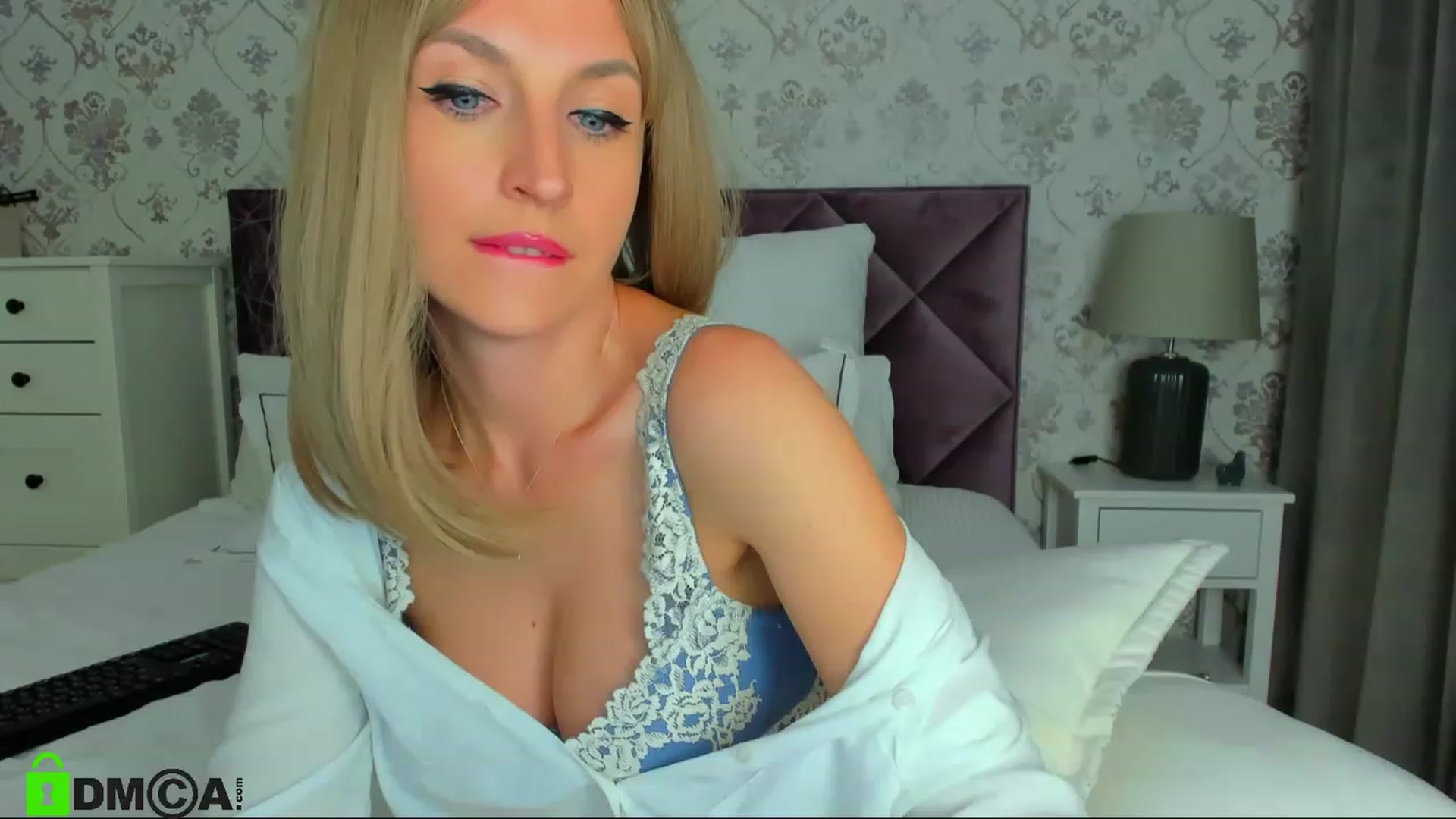 Gallery image thumbnail from HNYHelenka's myfreecams stream on, 07/27/2023, 18:54 image 9 of 20