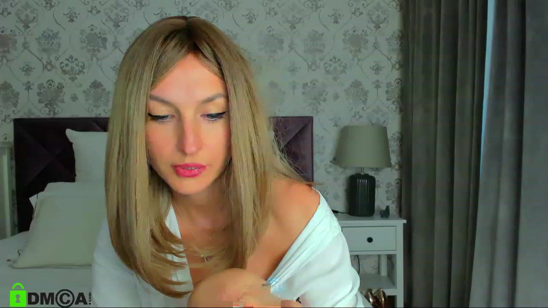 Gallery image thumbnail from HNYHelenka's myfreecams stream on, 08/01/2023, 07:25 image 17 of 20