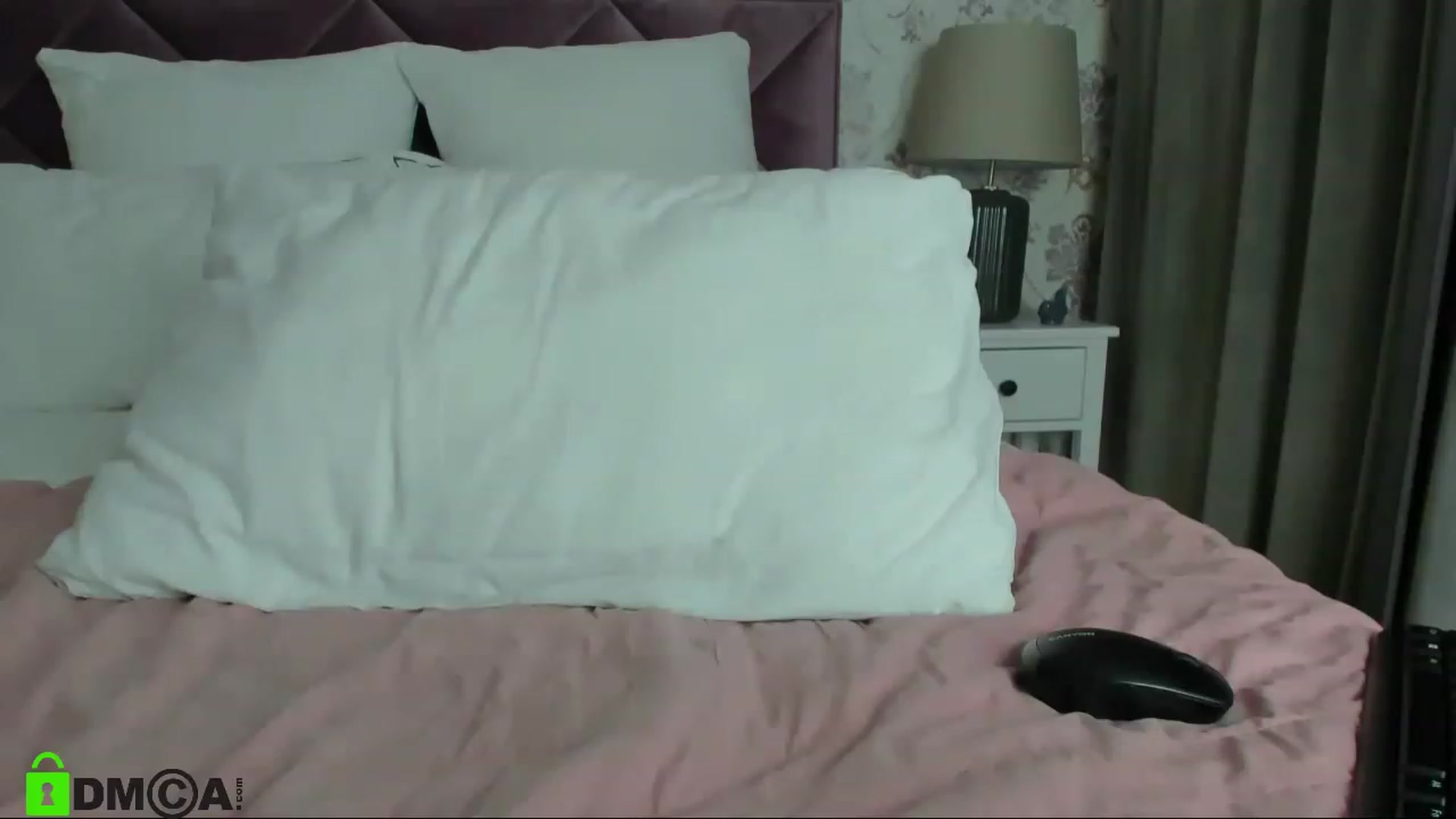 Gallery image thumbnail from HNYHelenka's myfreecams stream on, 08/03/2023, 17:48 image 15 of 20