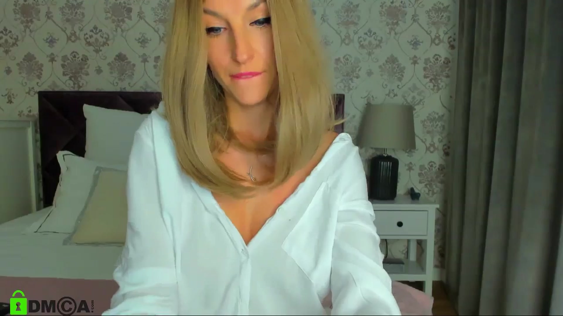 Gallery image thumbnail from HNYHelenka's myfreecams stream on, 09/08/2023, 08:08 image 2 of 20