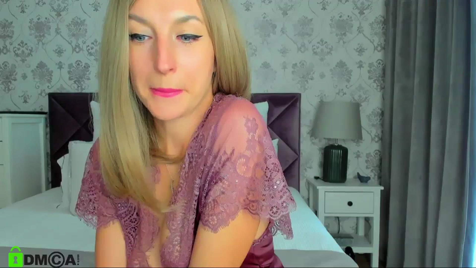 Gallery image thumbnail from HNYHelenka's myfreecams stream on, 09/18/2023, 07:31 image 3 of 20