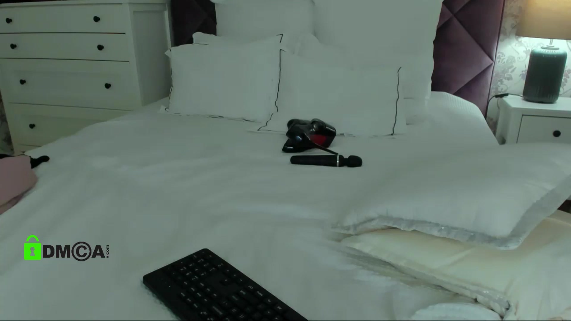 Gallery image thumbnail from HNYHelenka's myfreecams stream on, 12/27/2023, 12:13 image 15 of 20