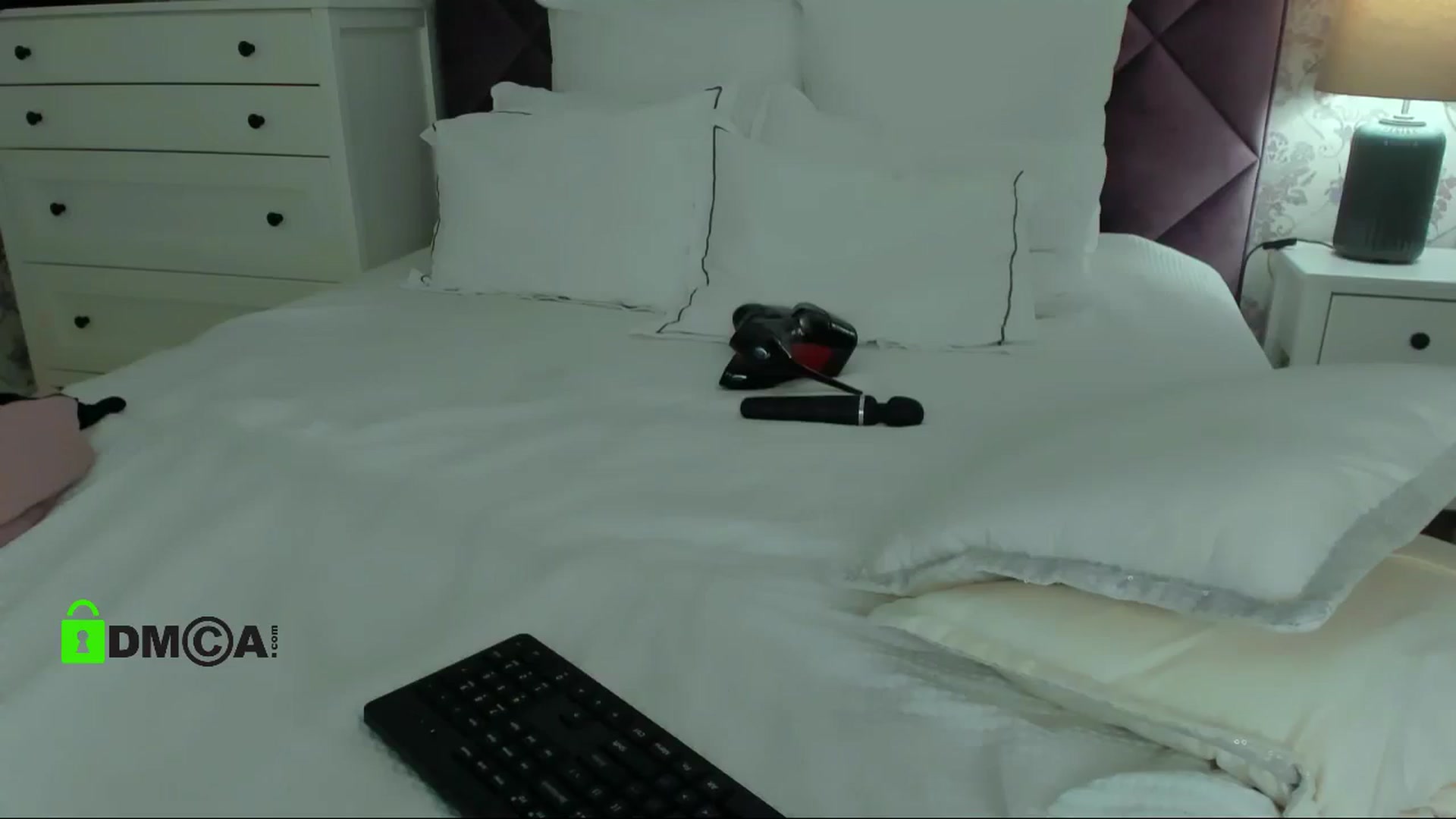 Gallery image thumbnail from HNYHelenka's myfreecams stream on, 12/27/2023, 12:13 image 16 of 20