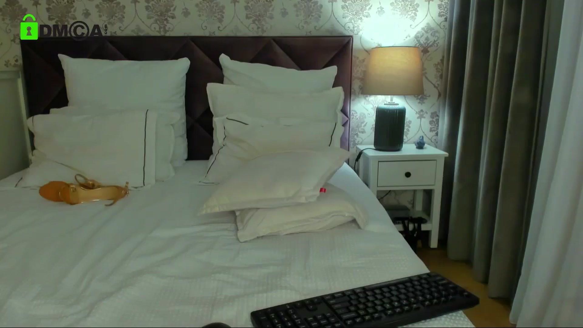 Gallery image thumbnail from HNYHelenka's myfreecams stream on, 02/15/2024, 24:02 image 12 of 20