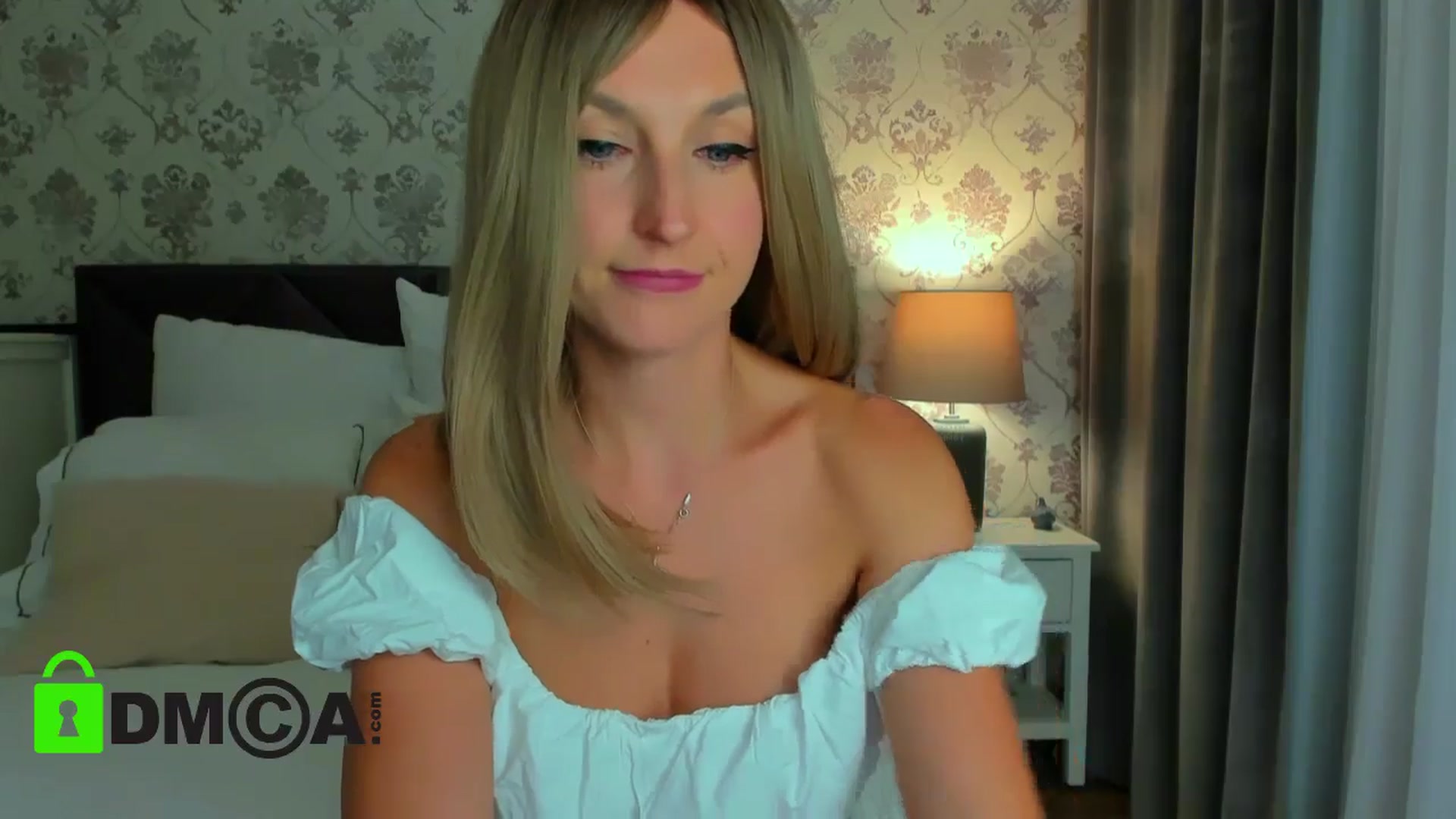 Gallery image thumbnail from HNYHelenka's myfreecams stream on, 08/16/2024, 20:24 image 19 of 20